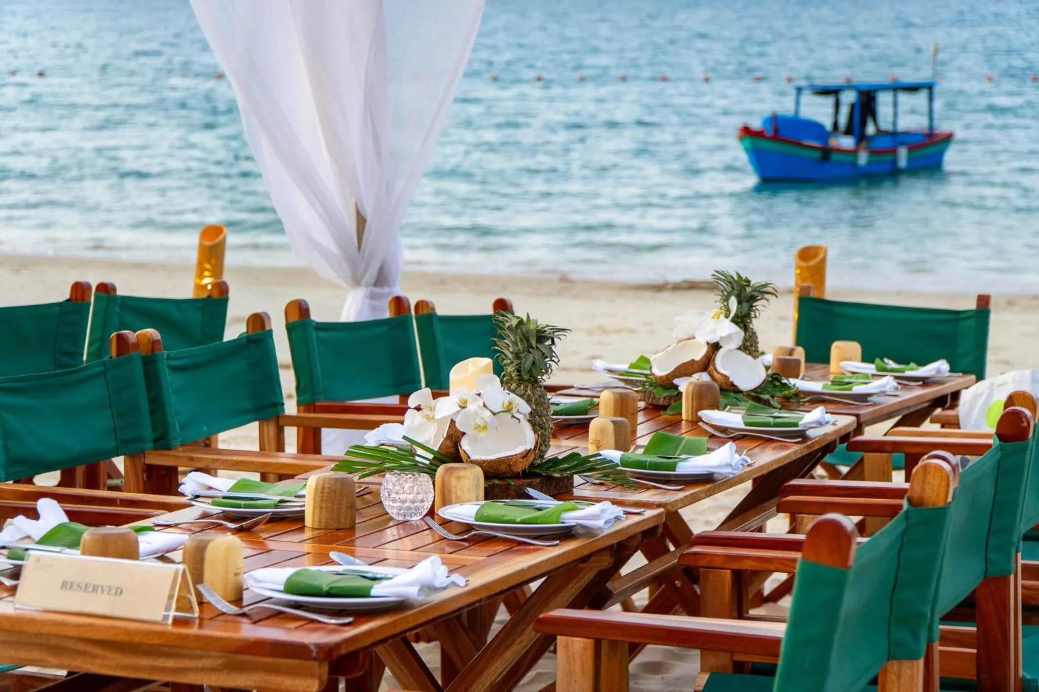 Restaurant/places to eat in Nha Trang Marriott Resort & Spa, Hon Tre Island