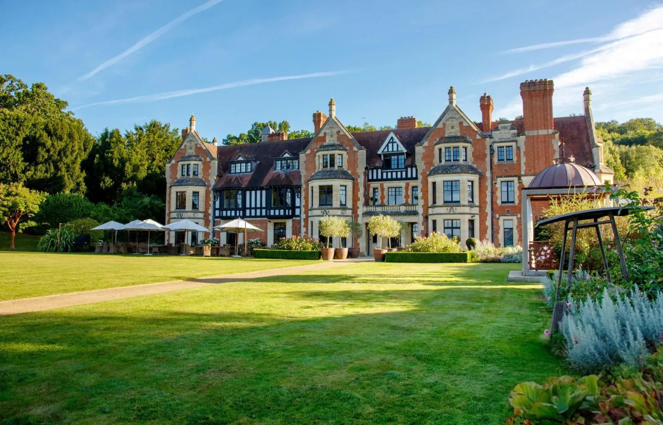 Property building in The Wood Norton Property building in The Wood Norton