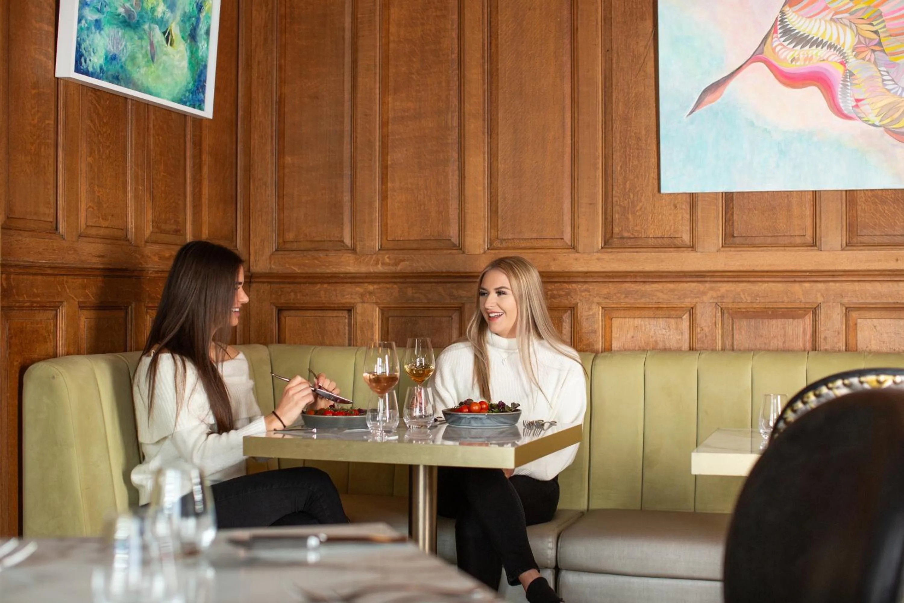 Restaurant/places to eat in The Wood Norton