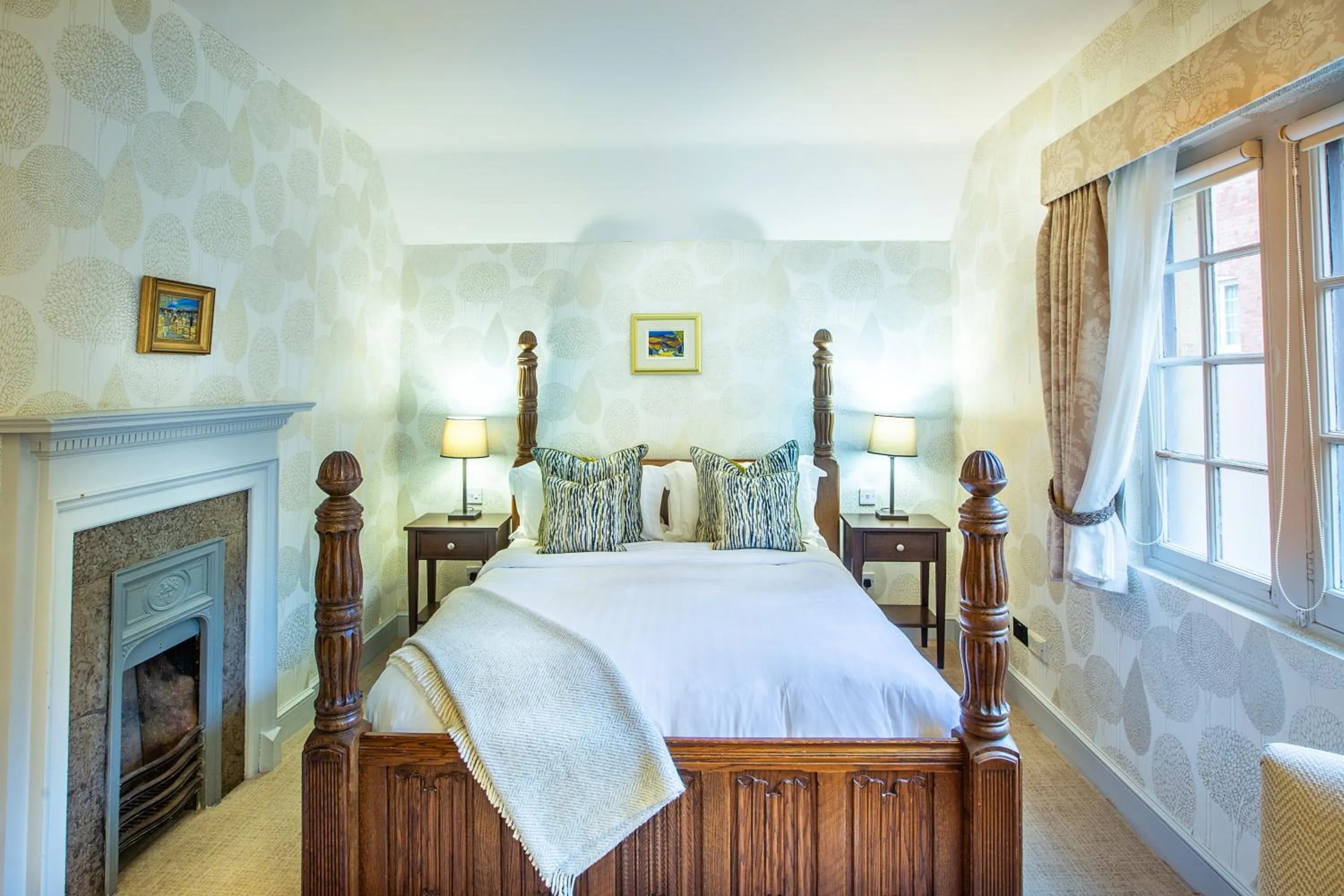 Bedroom, Bed in The Wood Norton