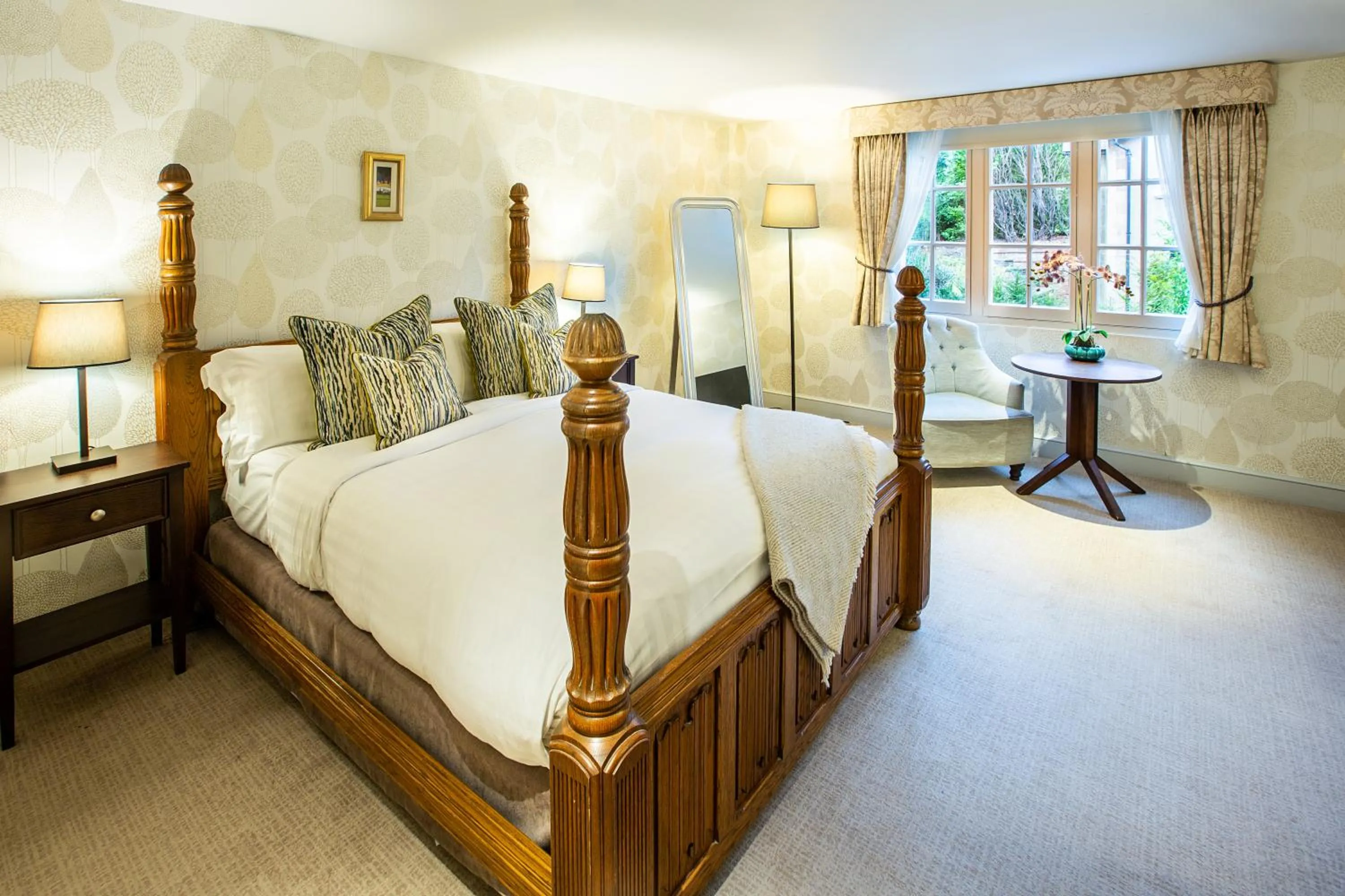 Bedroom, Bed in The Wood Norton