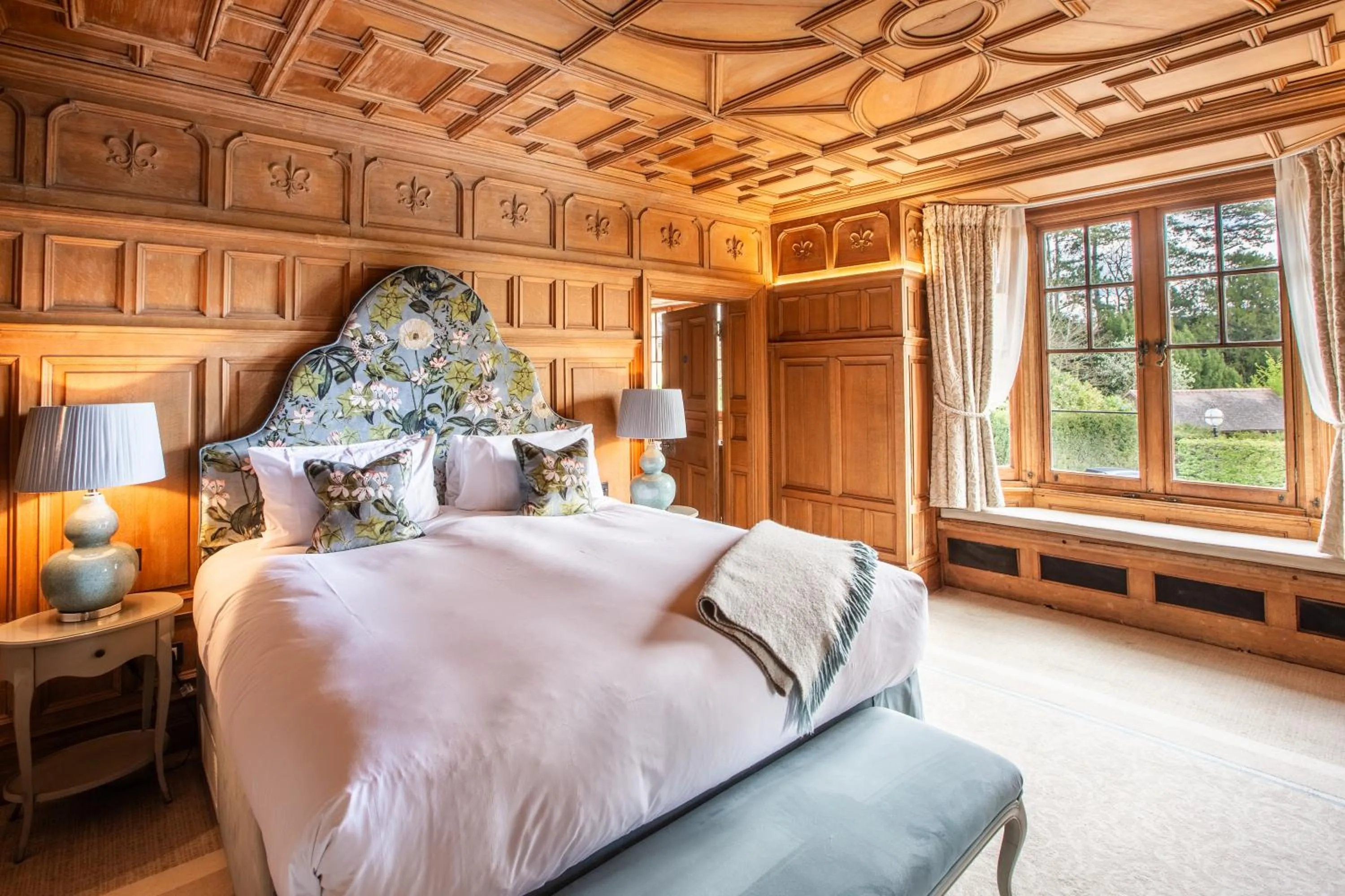 Bedroom, Bed in The Wood Norton