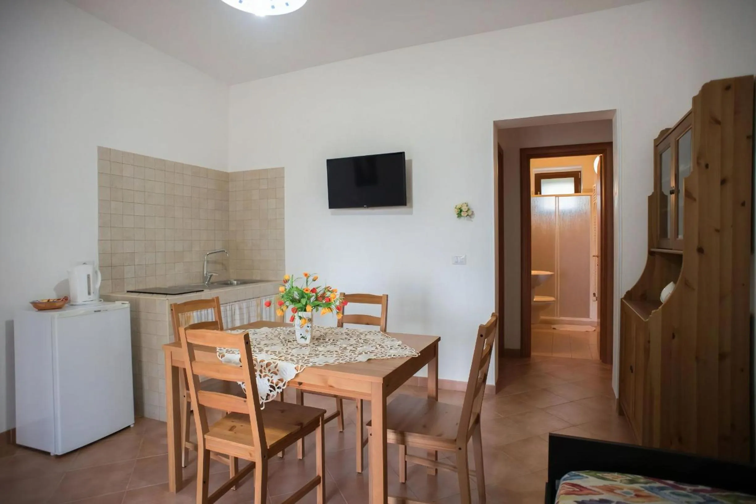 Kitchen or kitchenette in Red Rose B&B