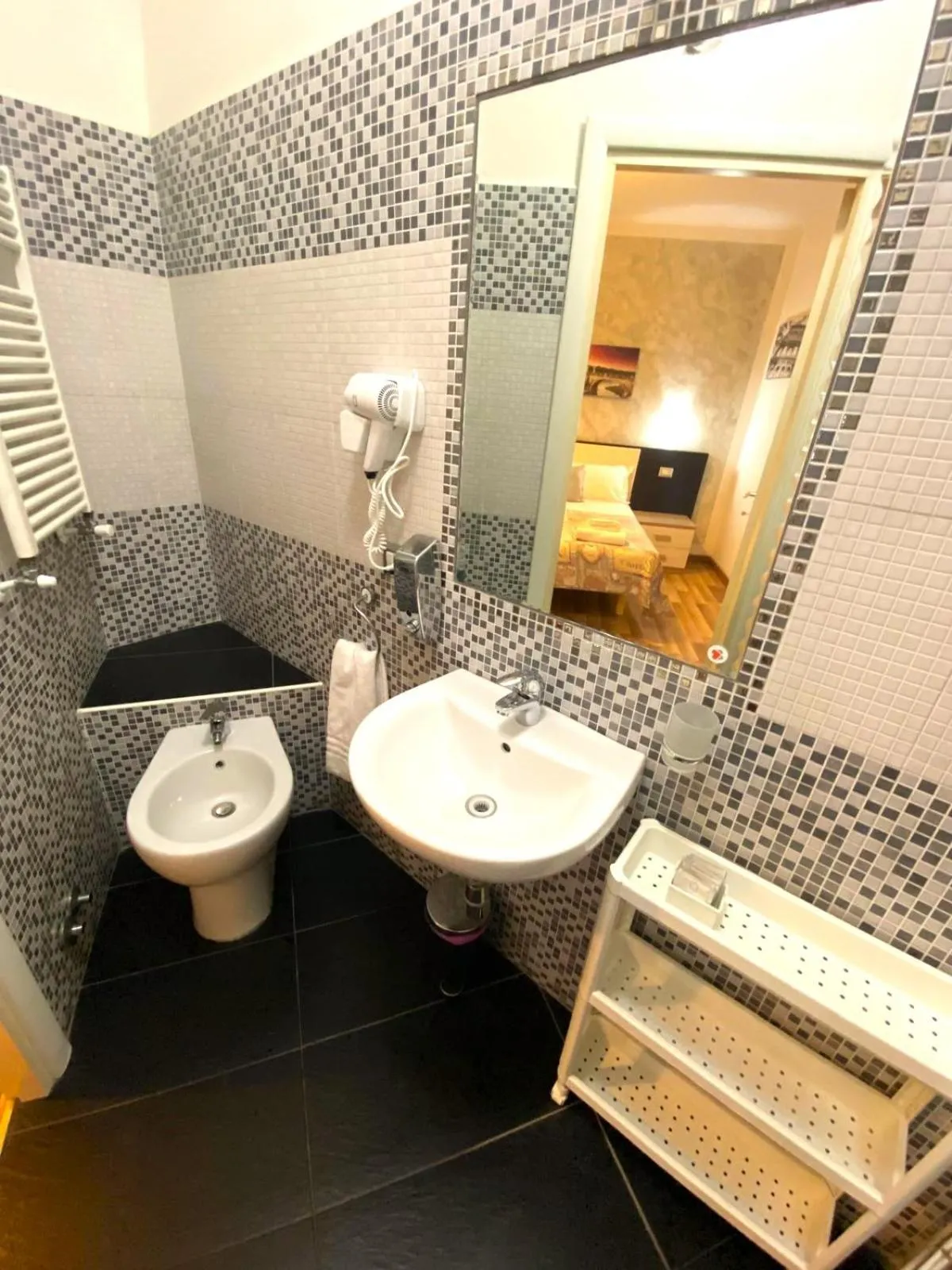 Bathroom in B&B A Home in Rome