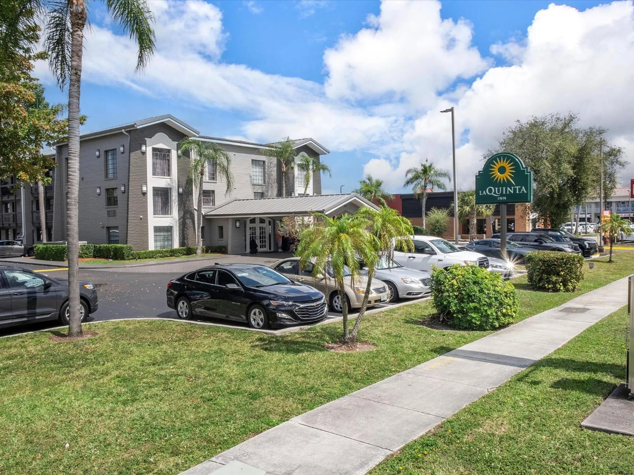 Property building in La Quinta Inn by Wyndham Miami Airport North