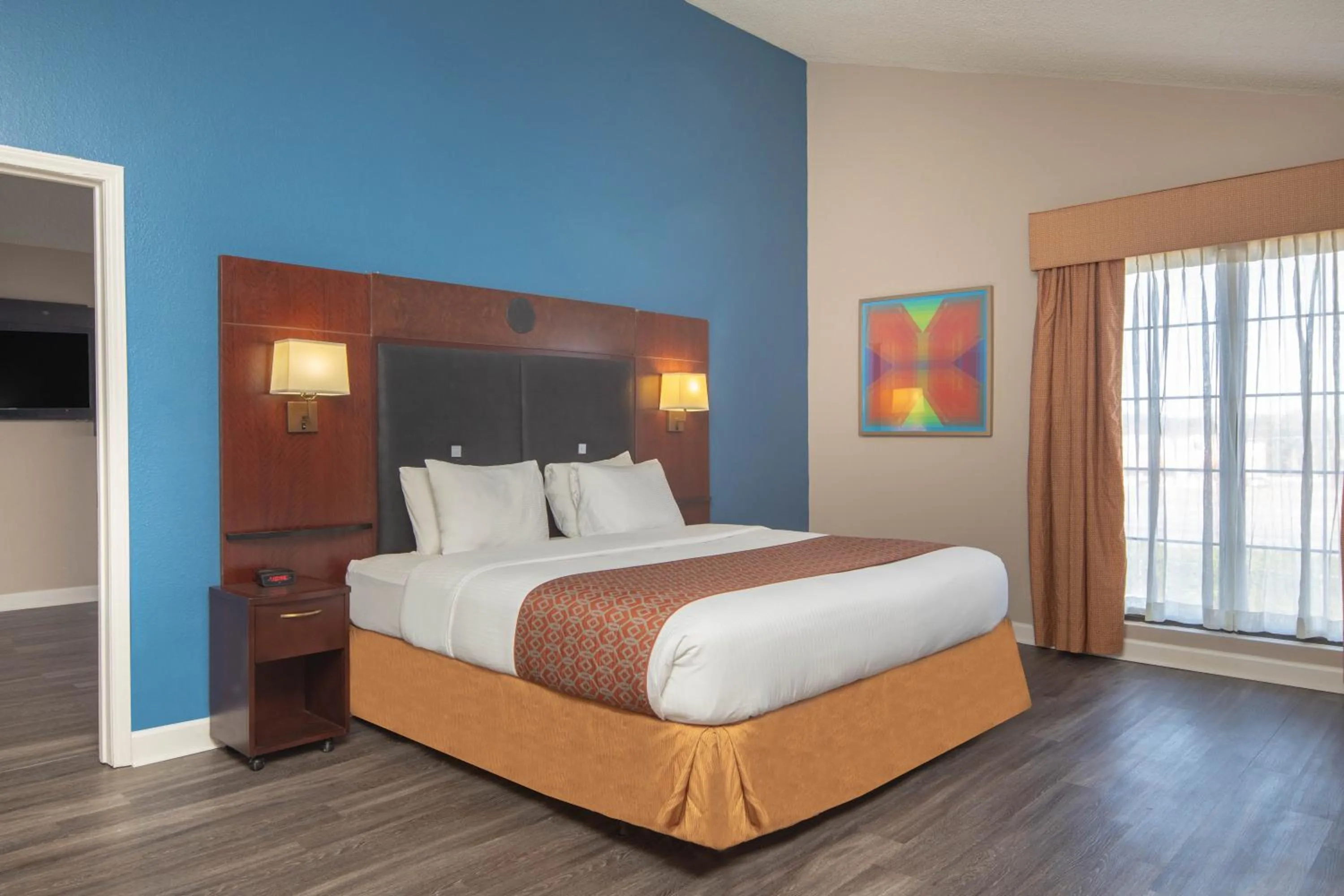Photo of the whole room, Bed in Budget Inn & Suite Atlanta Marietta Stadium