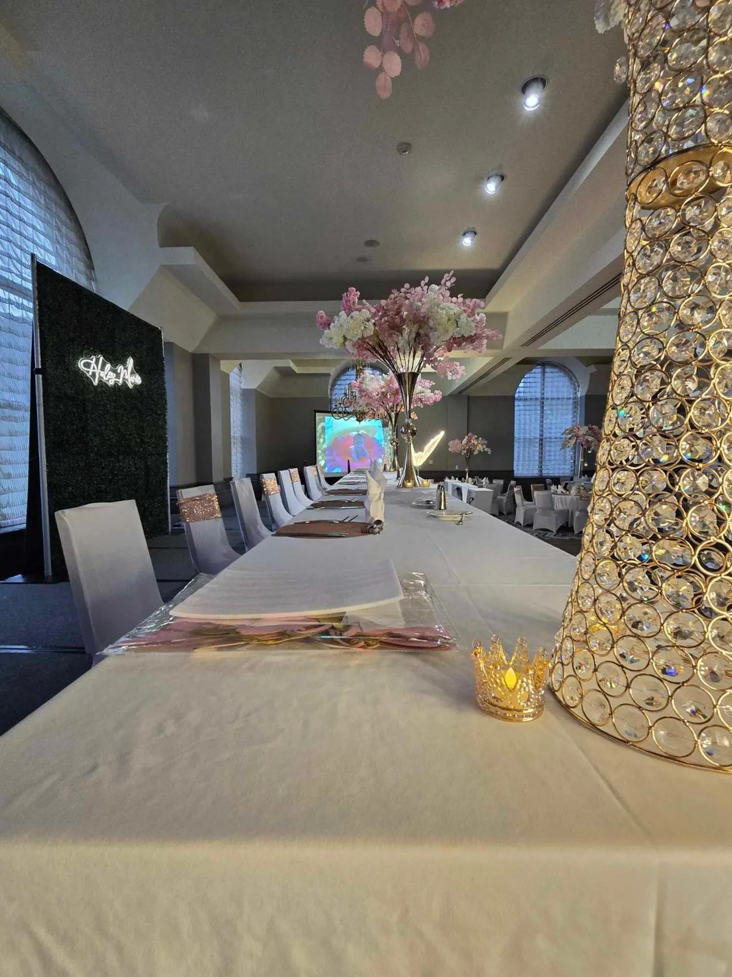 Property building in Hilton Houston North