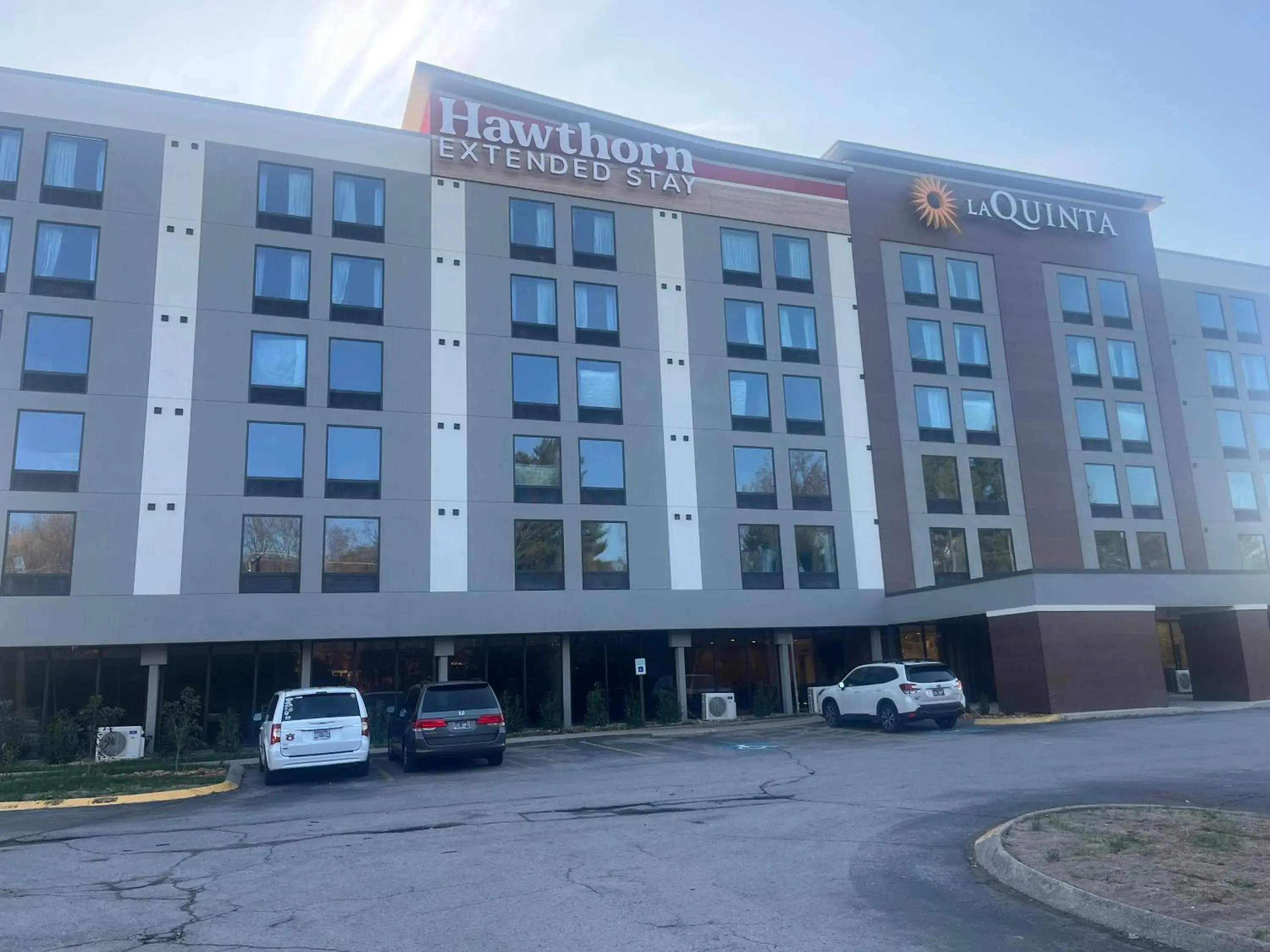 Property building in La Quinta by Wyndham Nashville Airport/Opryland Property building in La Quinta by Wyndham Nashville Airport/Opryland