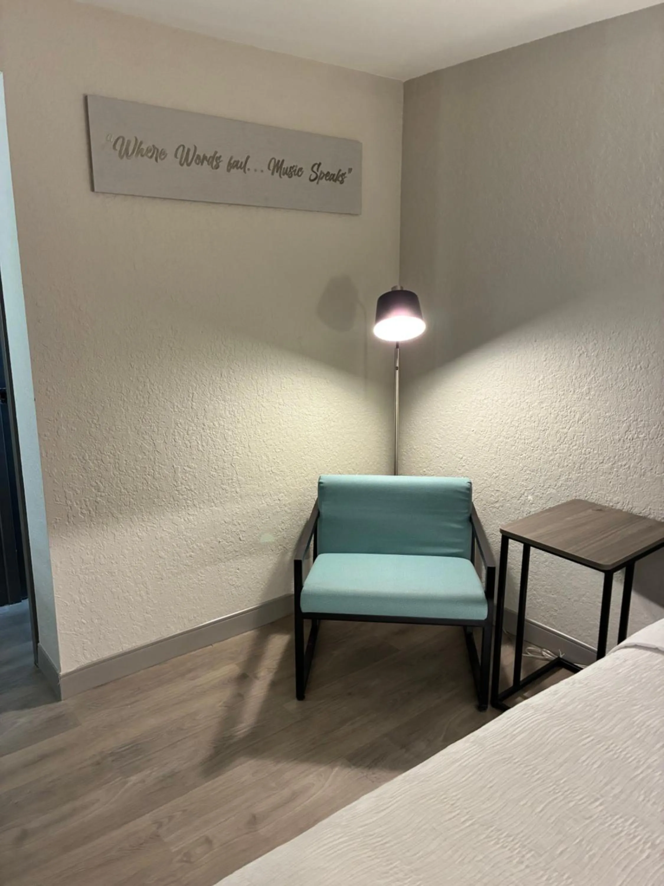 Bedroom, Bed in La Quinta by Wyndham Nashville Airport/Opryland