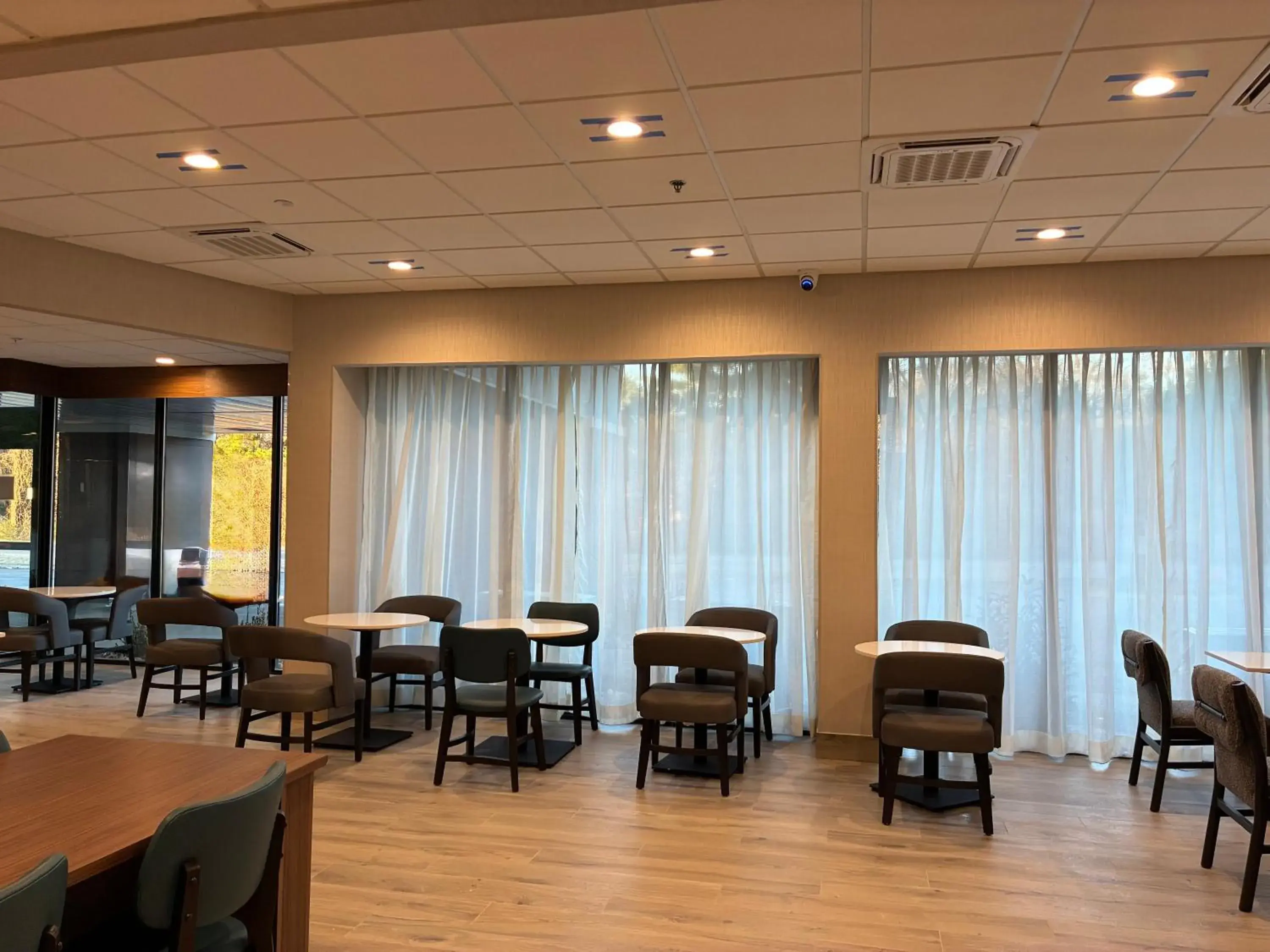 Breakfast in La Quinta by Wyndham Nashville Airport/Opryland Breakfast in La Quinta by Wyndham Nashville Airport/Opryland