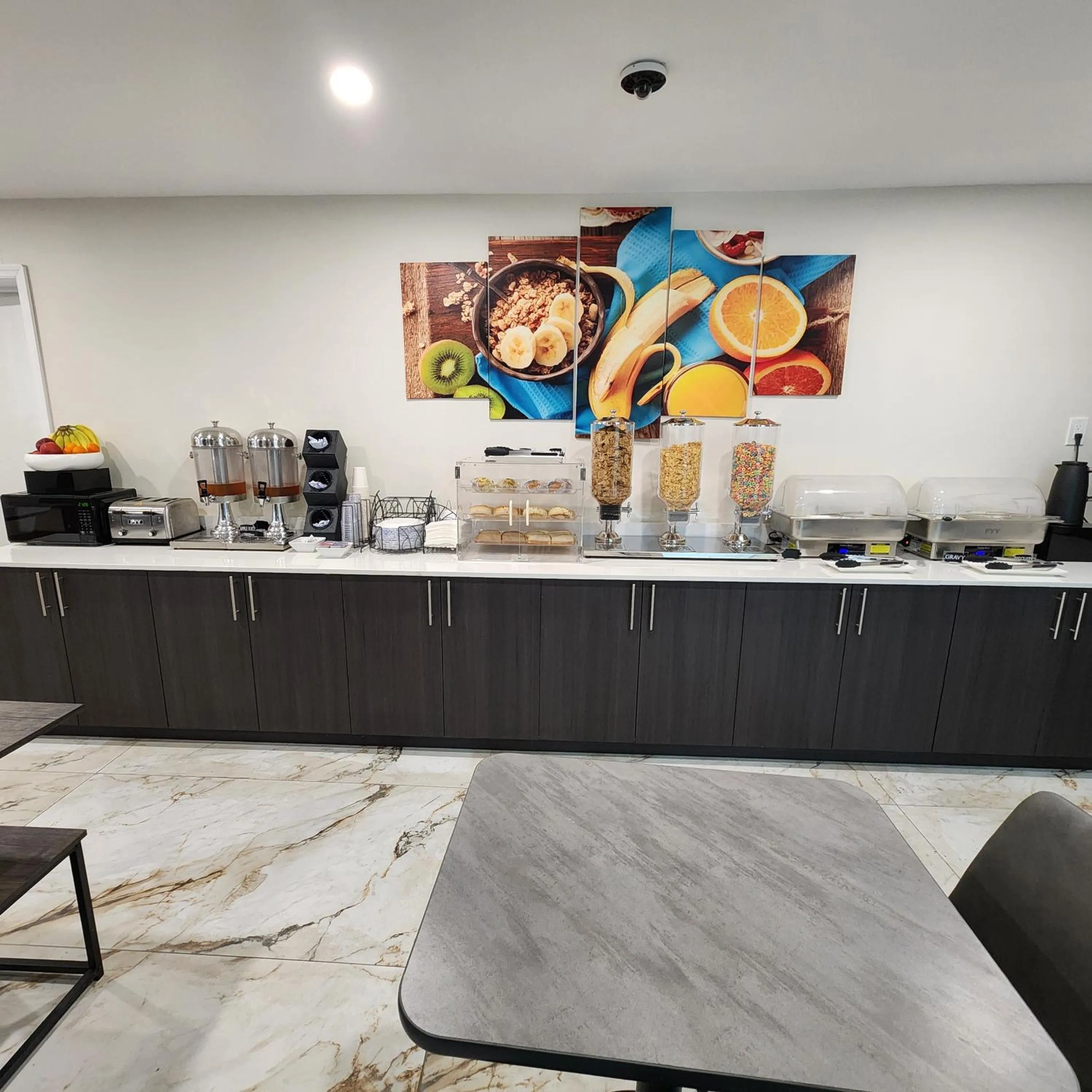 Breakfast in SerenityStay Chattanooga Hamilton Place