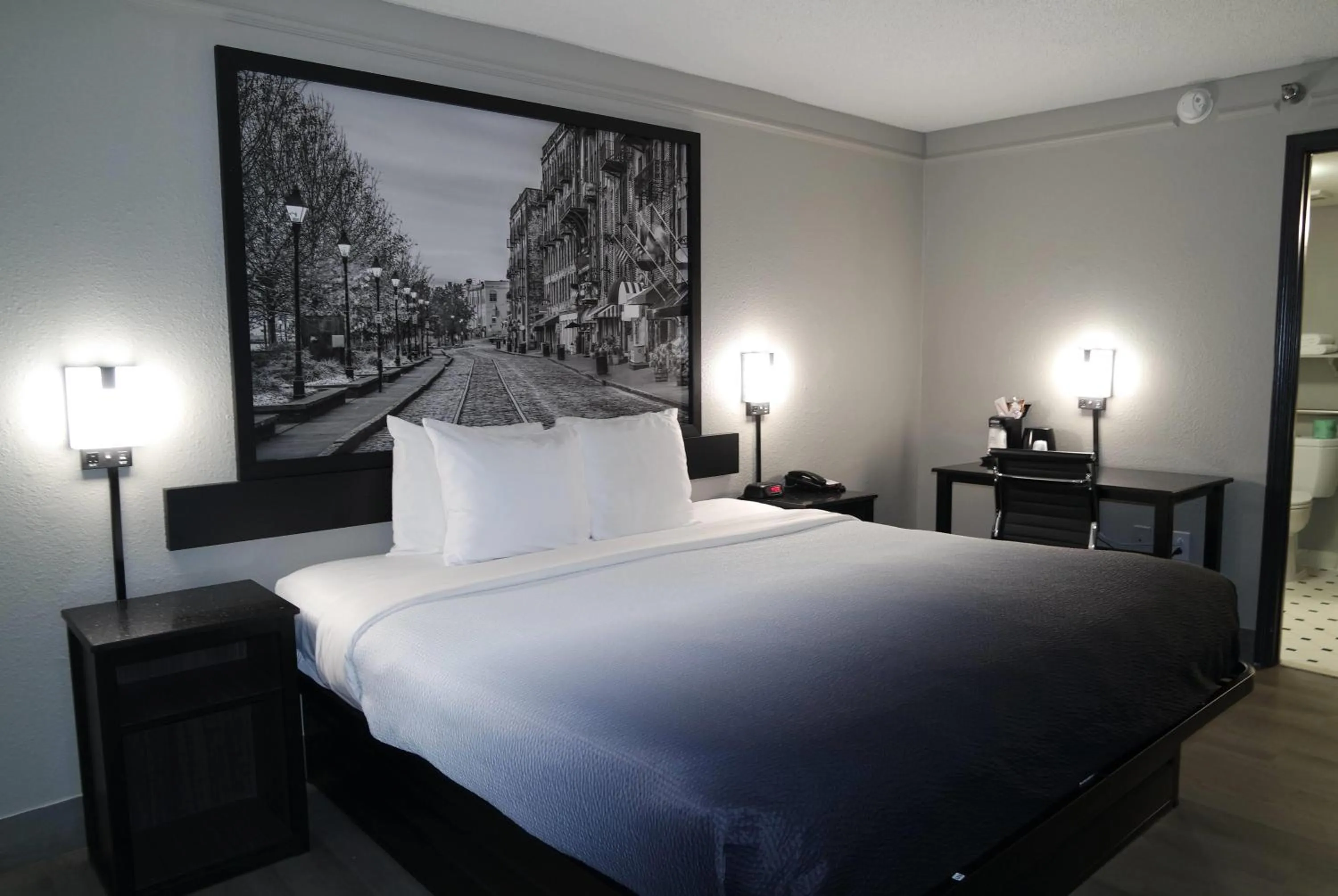 Bed in Super 8 by Wyndham Savannah