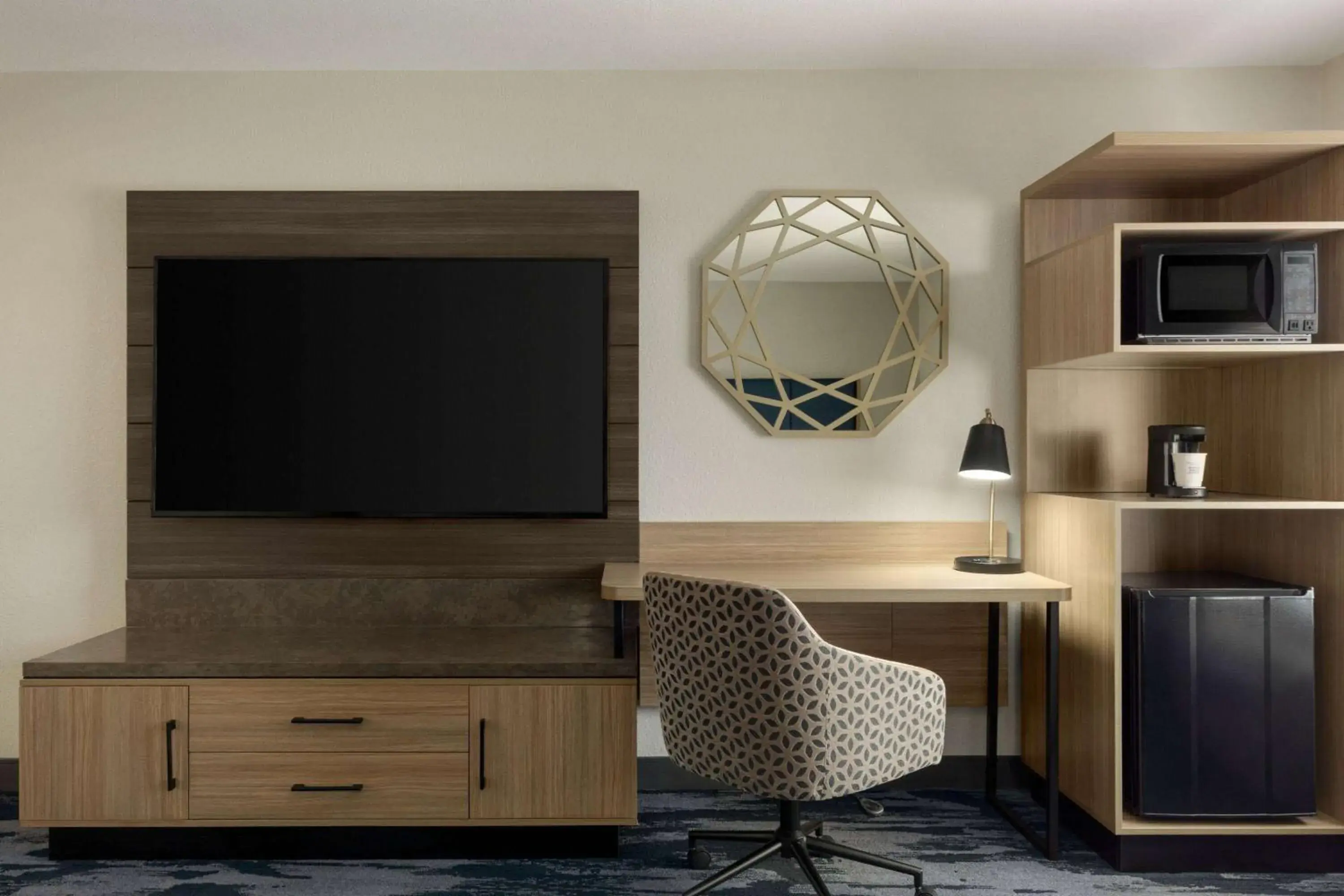 Photo of the whole room in La Quinta by Wyndham Austin Southwest Photo of the whole room in La Quinta by Wyndham Austin Southwest