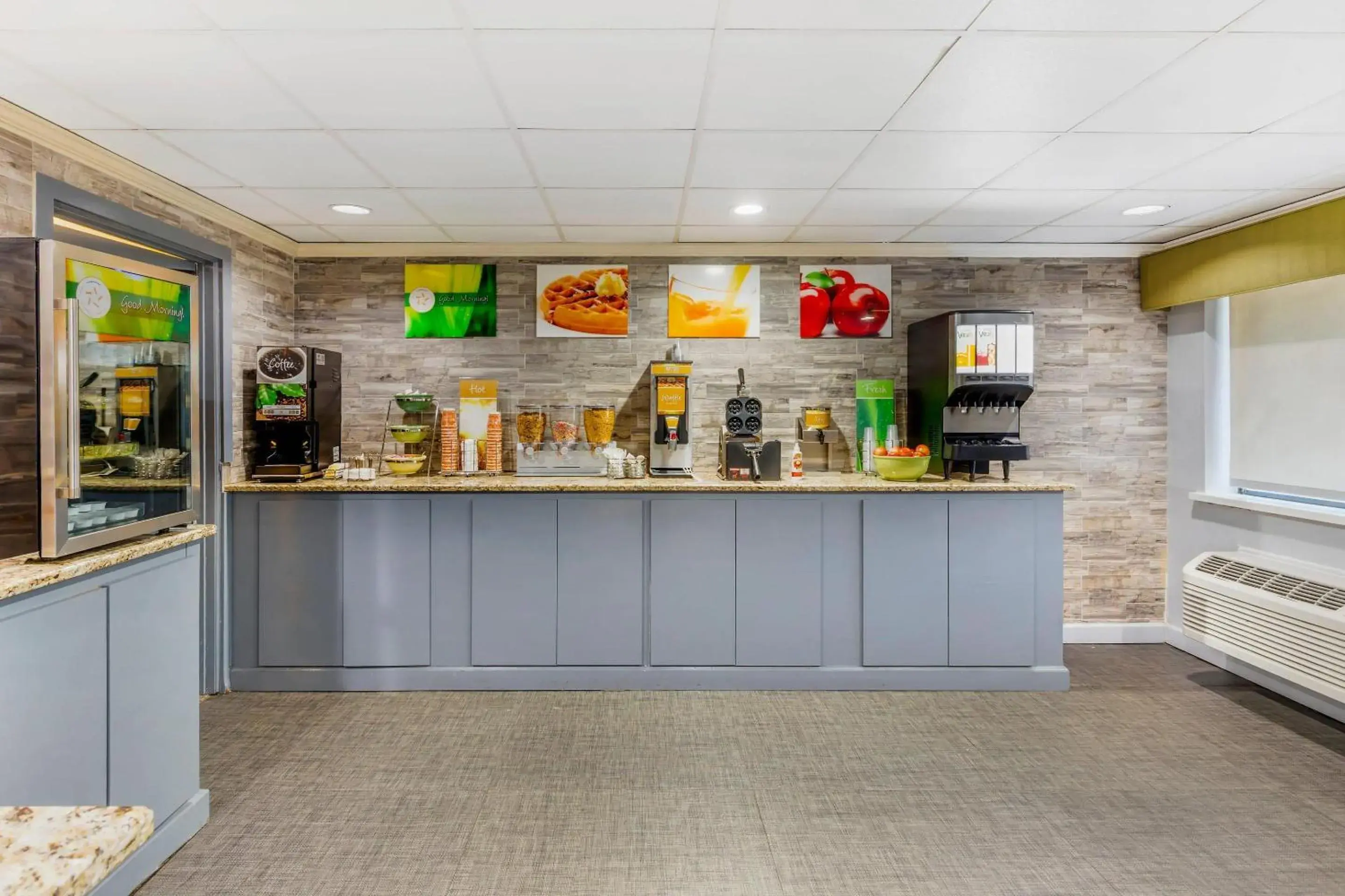 Breakfast in Quality Inn & Suites Raleigh Durham Airport Breakfast in Quality Inn & Suites Raleigh Durham Airport