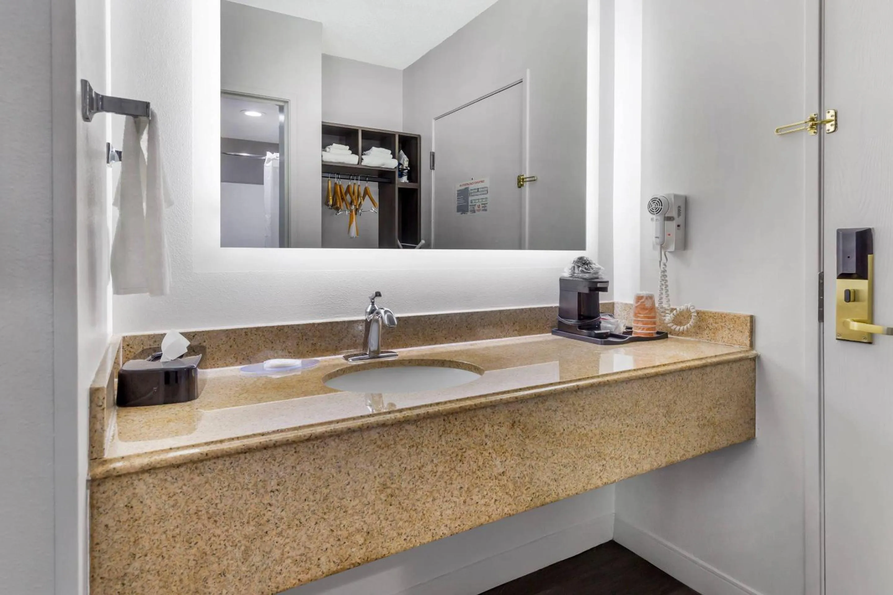 Bedroom in Quality Inn & Suites Raleigh Durham Airport