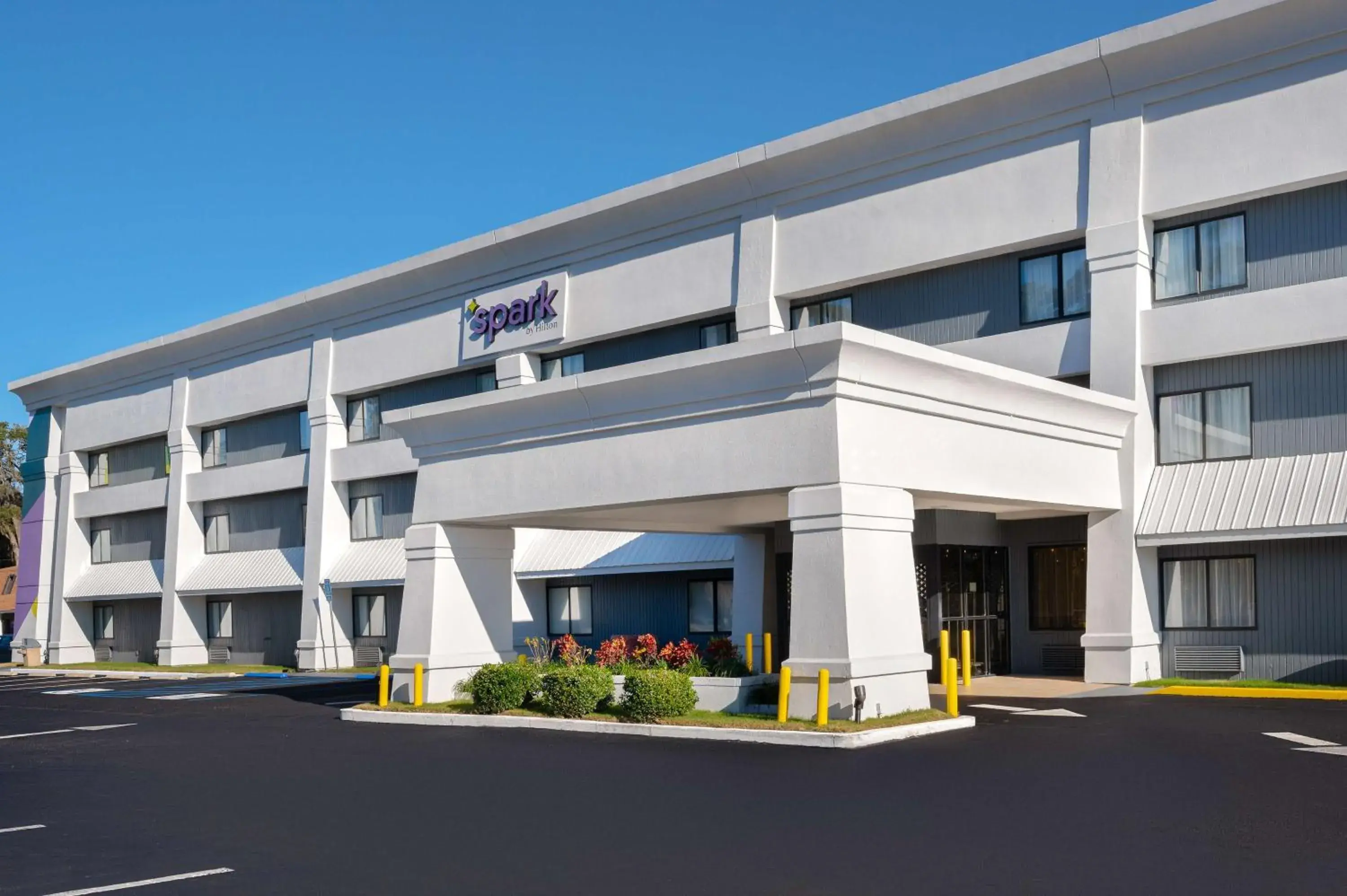 Property building in Spark by Hilton Savannah Midtown Property building in Spark by Hilton Savannah Midtown