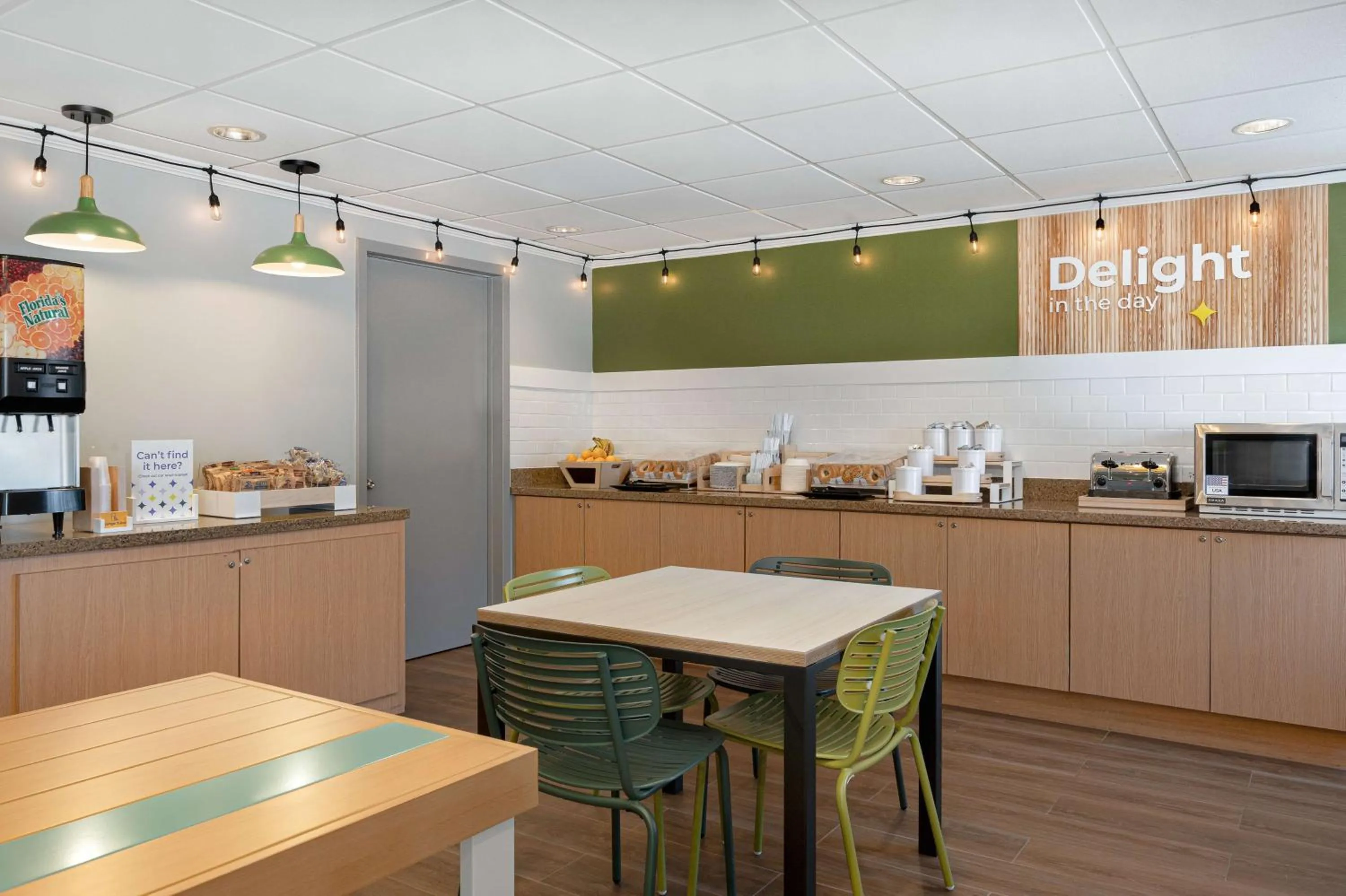 Breakfast in Spark by Hilton Savannah Midtown