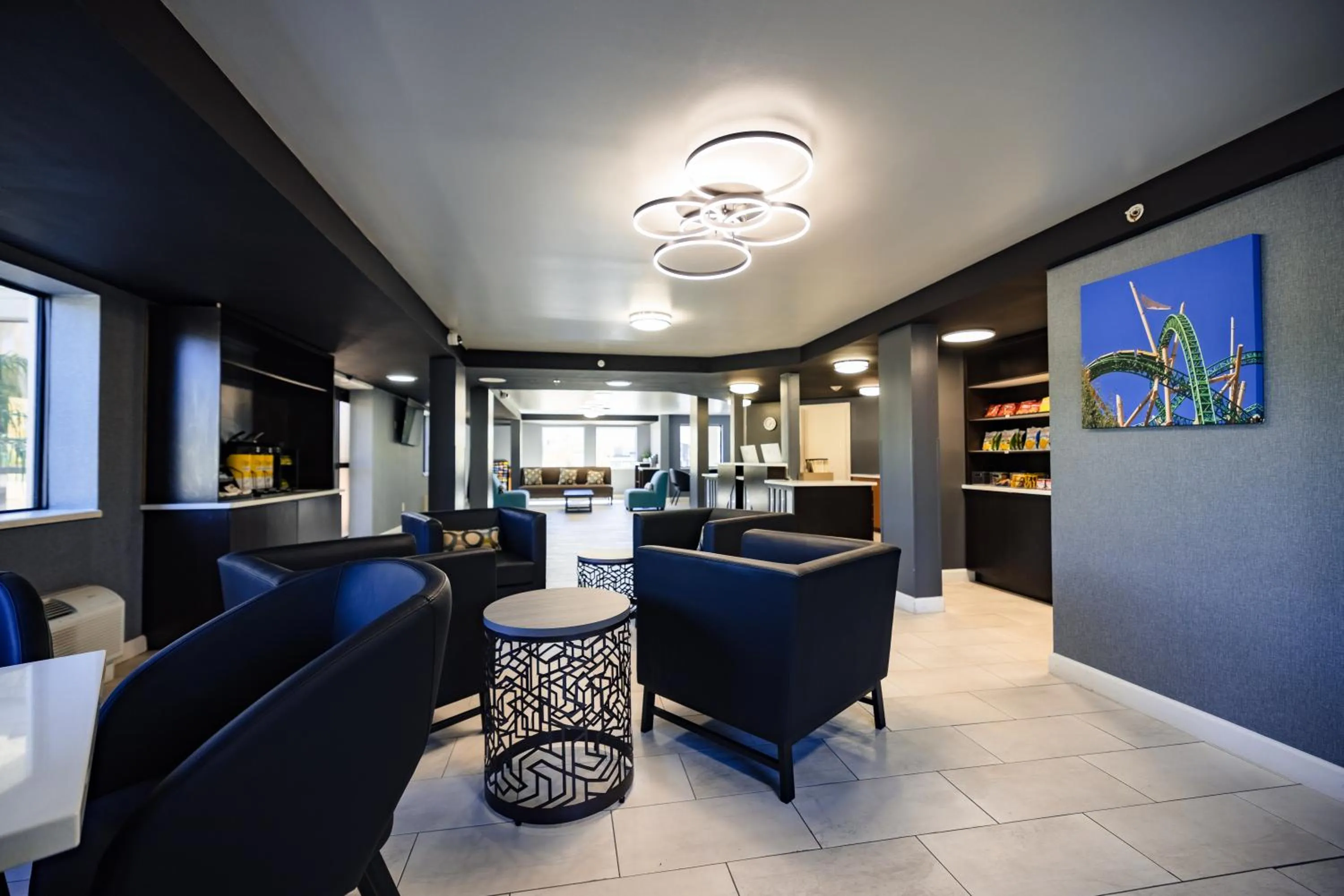 Property building in La Quinta Inn by Wyndham Tampa Near Busch Gardens