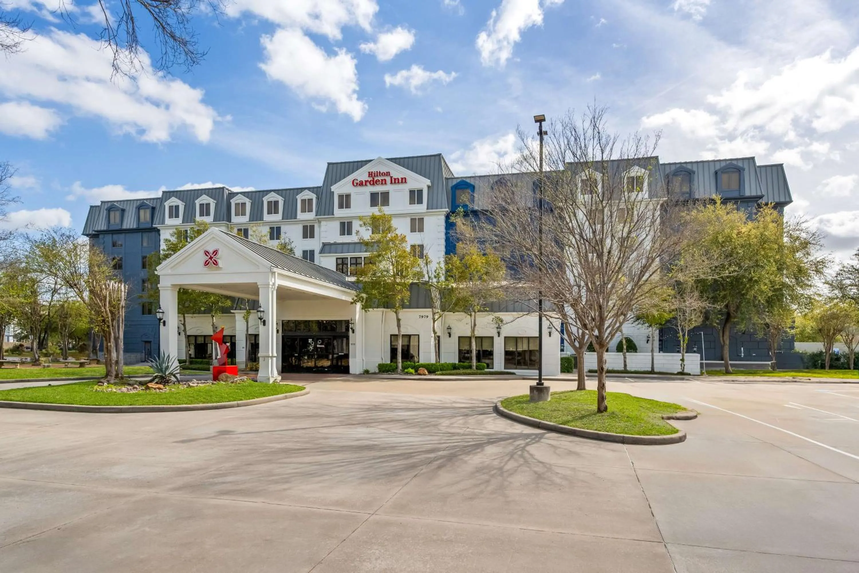 Property building in Hilton Garden Inn Houston Northwest