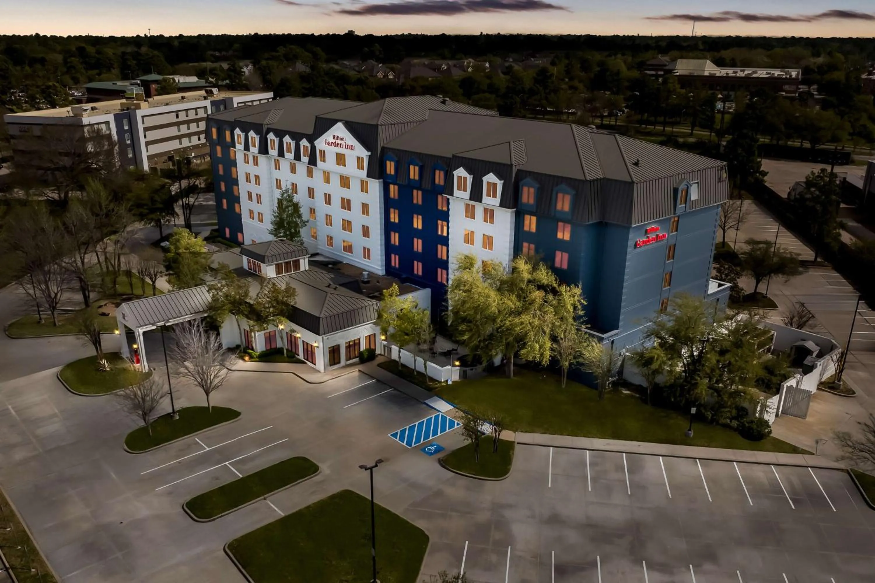 Property building in Hilton Garden Inn Houston Northwest