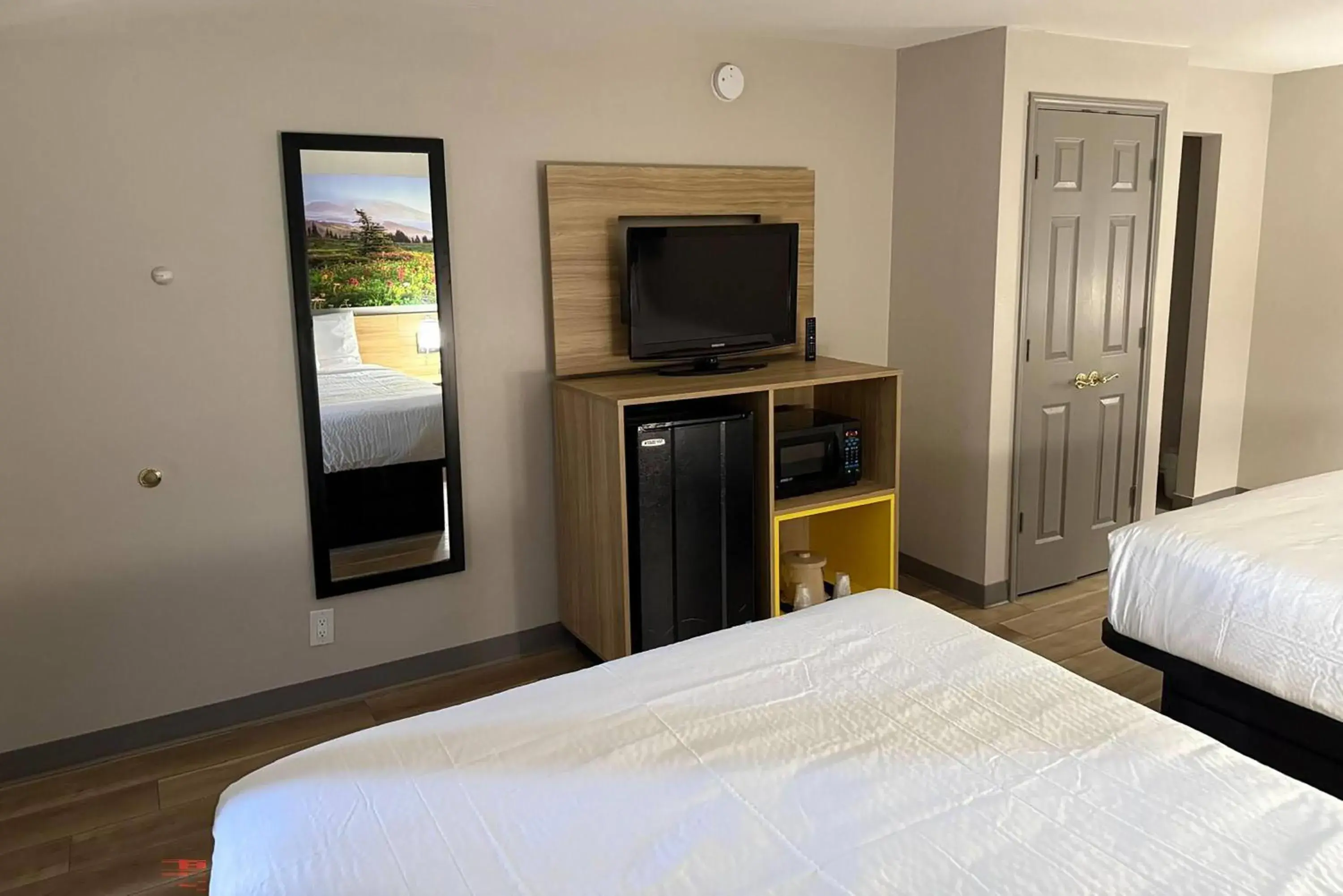 Photo of the whole room, Bed in Days Inn by Wyndham Reno Photo of the whole room, Bed in Days Inn by Wyndham Reno