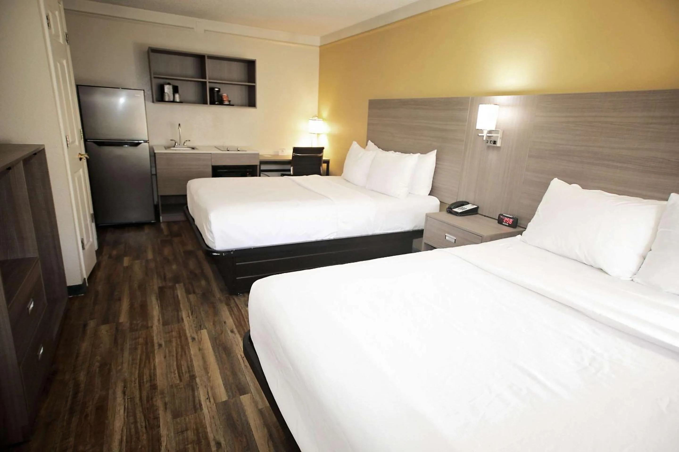 Bedroom, Bed in Quality Inn Aurora Denver