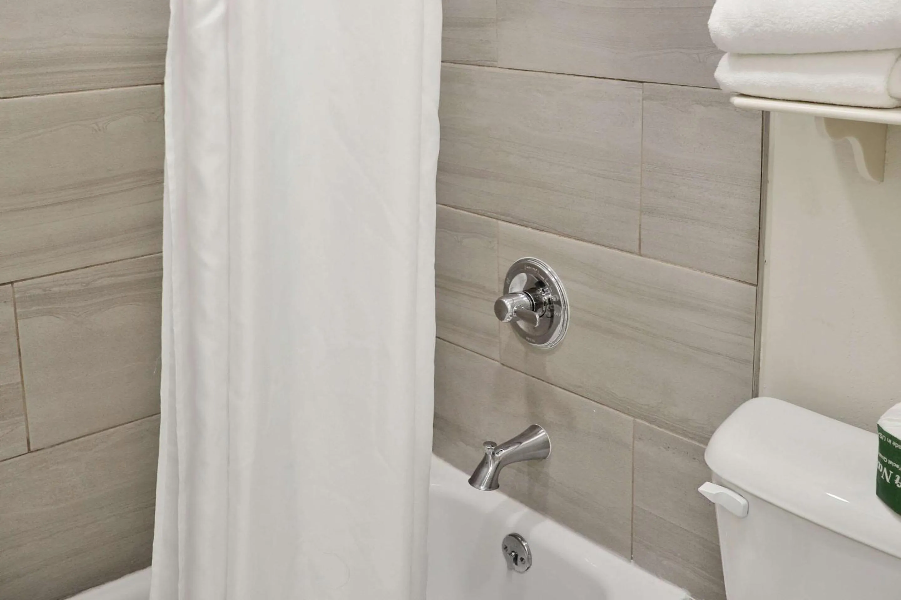 Bedroom in Quality Inn Aurora Denver