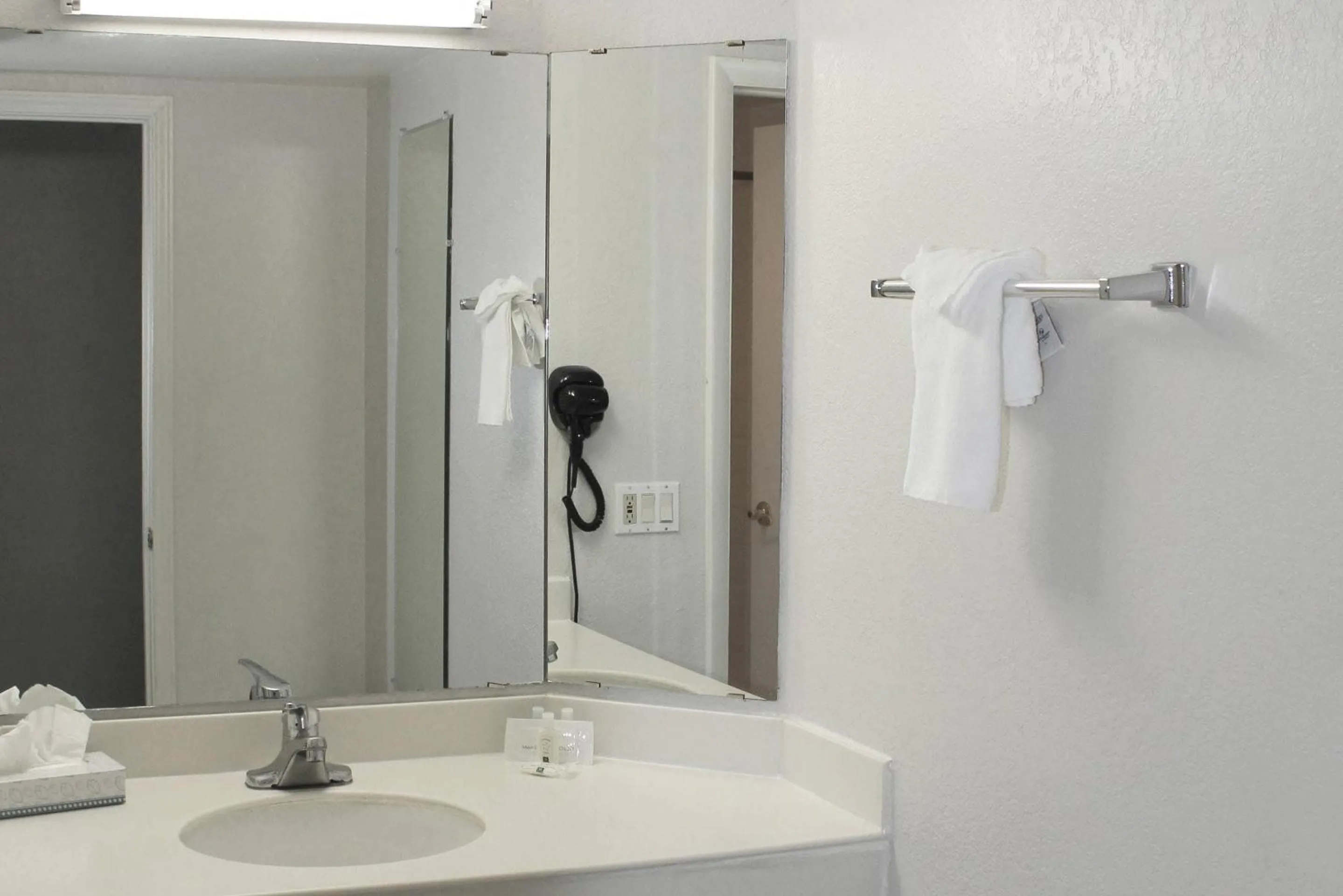 Bedroom in Quality Inn Aurora Denver