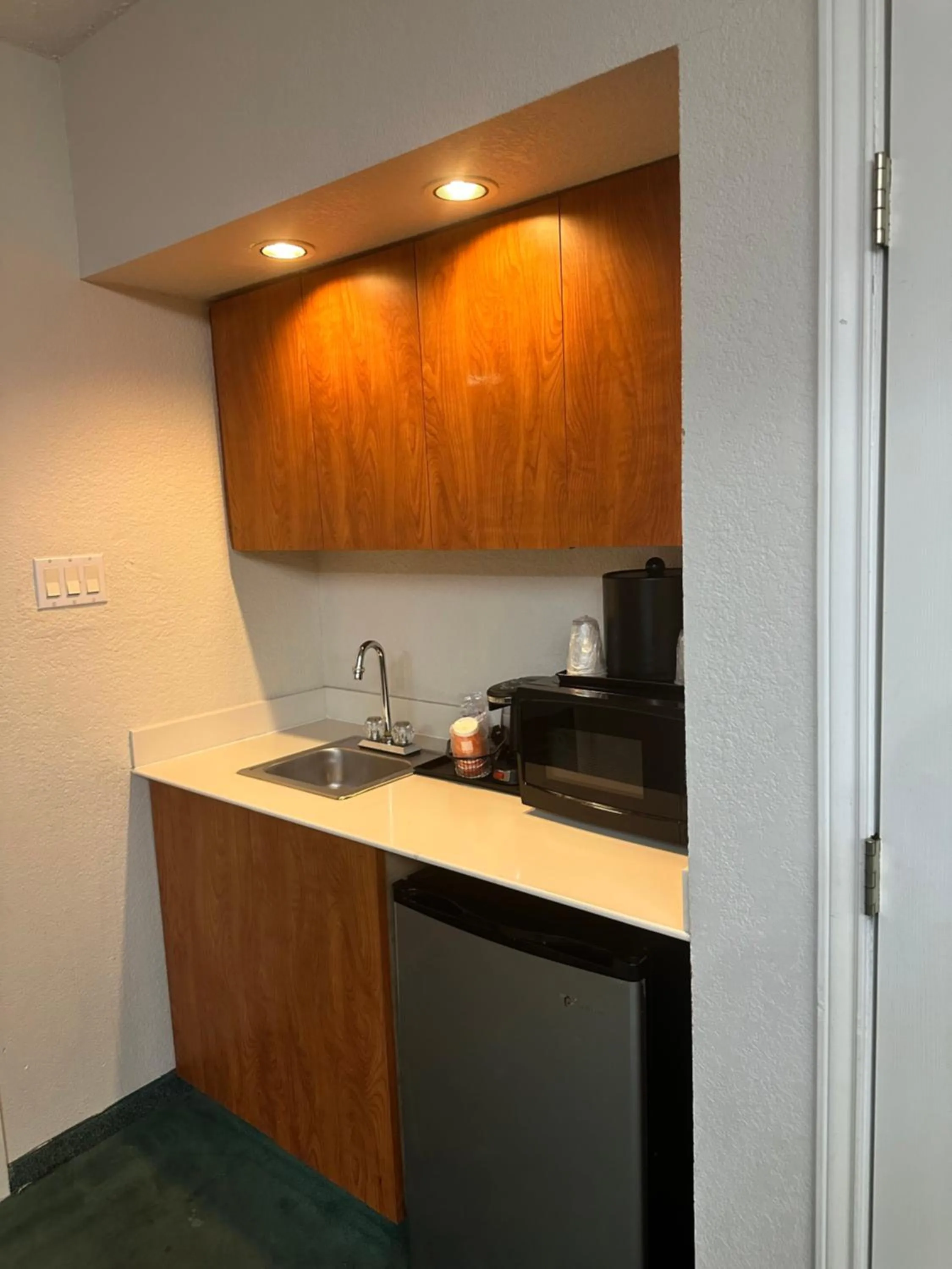 Kitchen or kitchenette in Quality Inn Aurora Denver