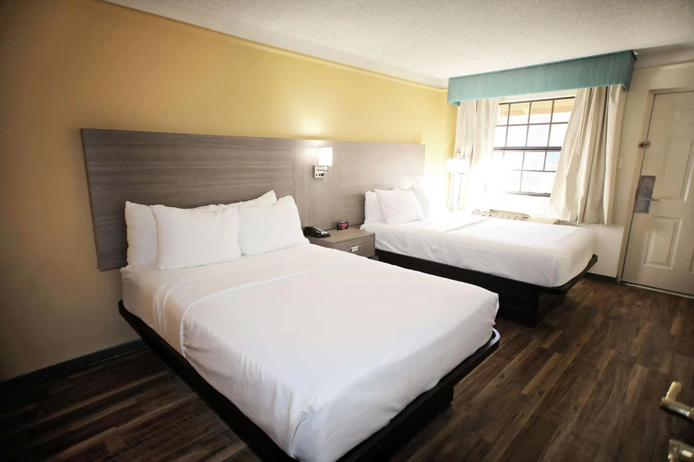 Bedroom, Bed in Quality Inn Aurora Denver Bedroom, Bed in Quality Inn Aurora Denver