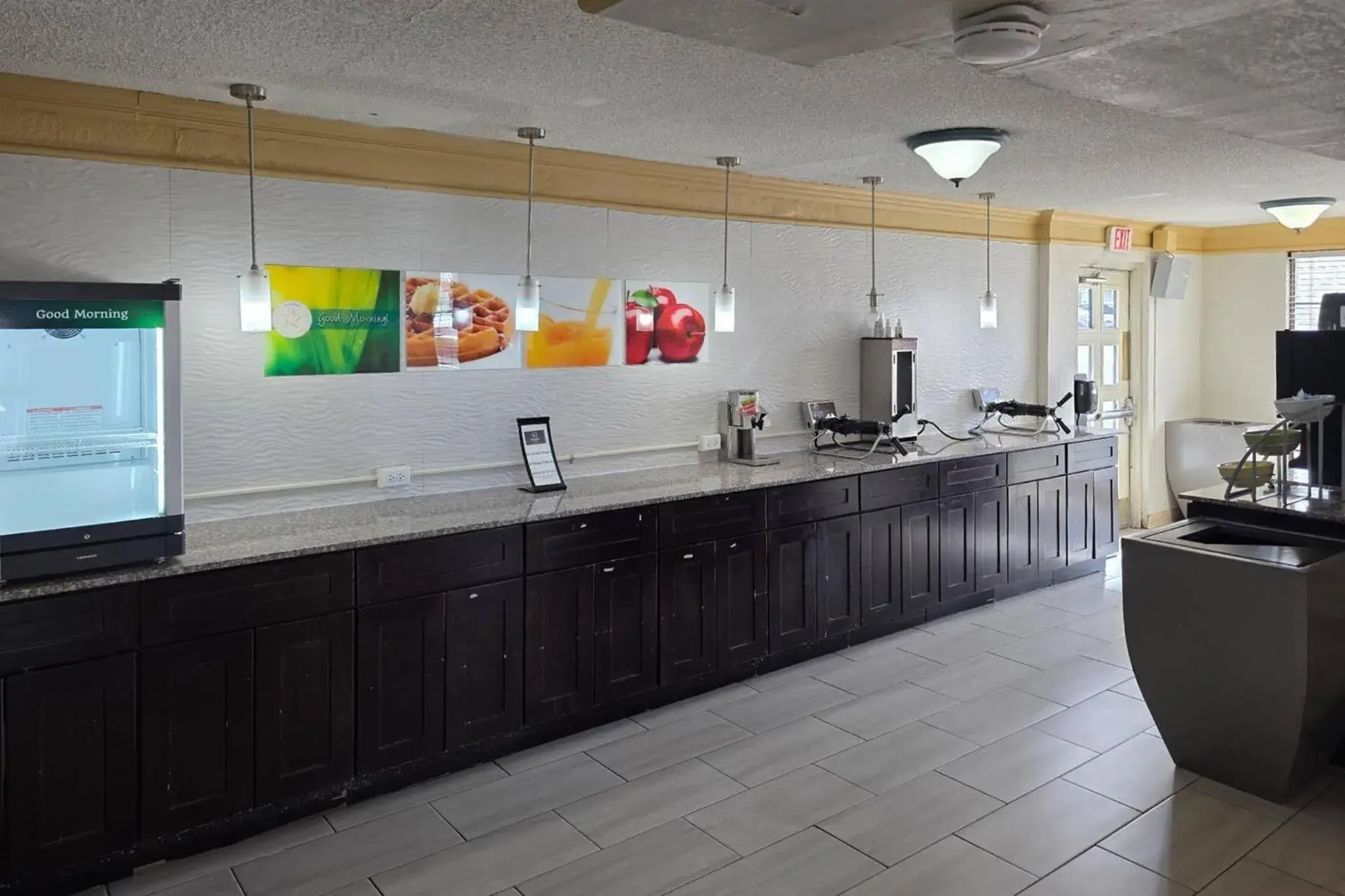 Breakfast in Quality Inn Aurora Denver Breakfast in Quality Inn Aurora Denver