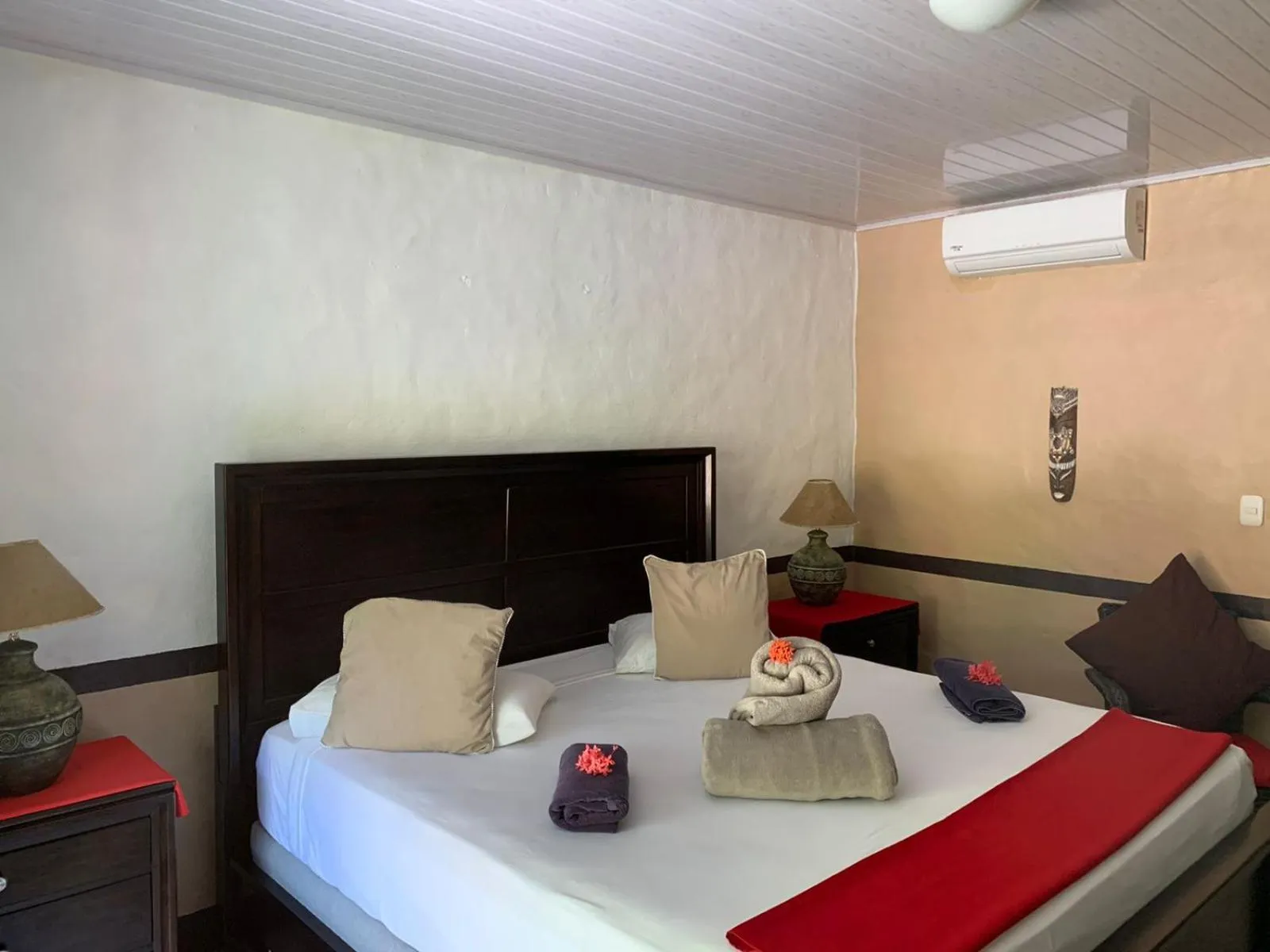 Bed in Hotel Belvedere Playa Samara Costa Rica