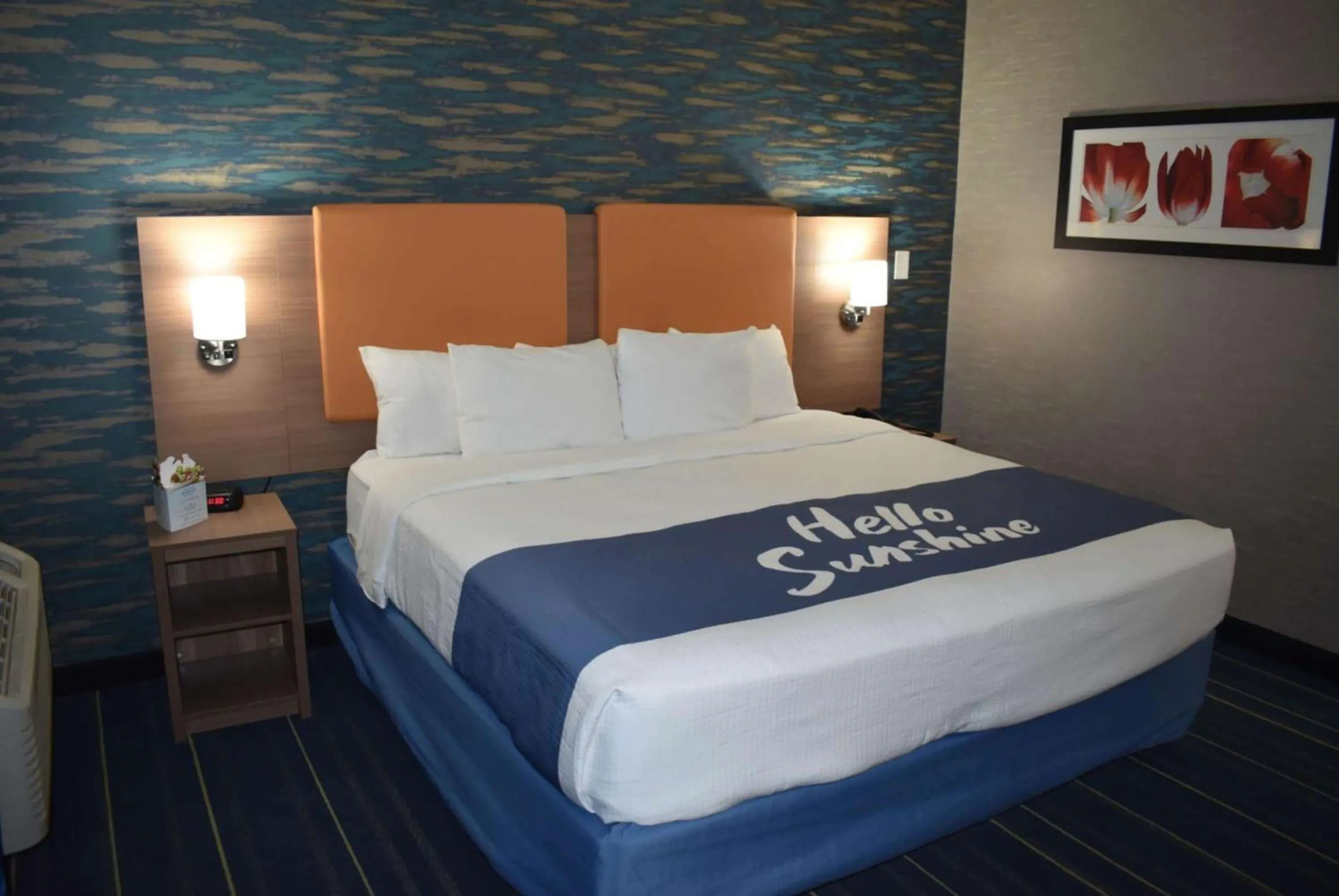 Photo of the whole room, Bed in Days Inn by Wyndham Wayne