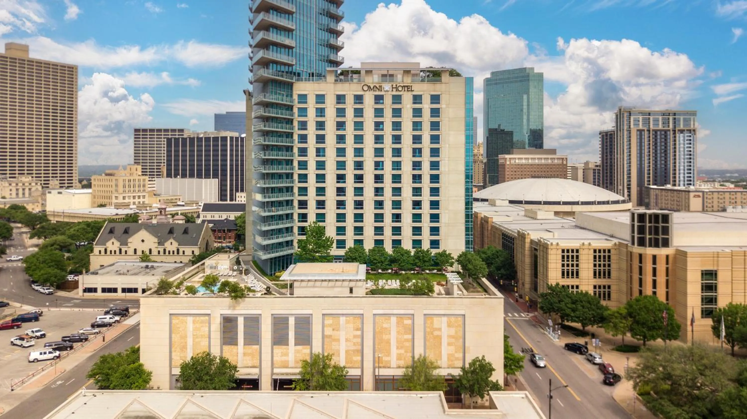 Property building in Omni Fort Worth Hotel