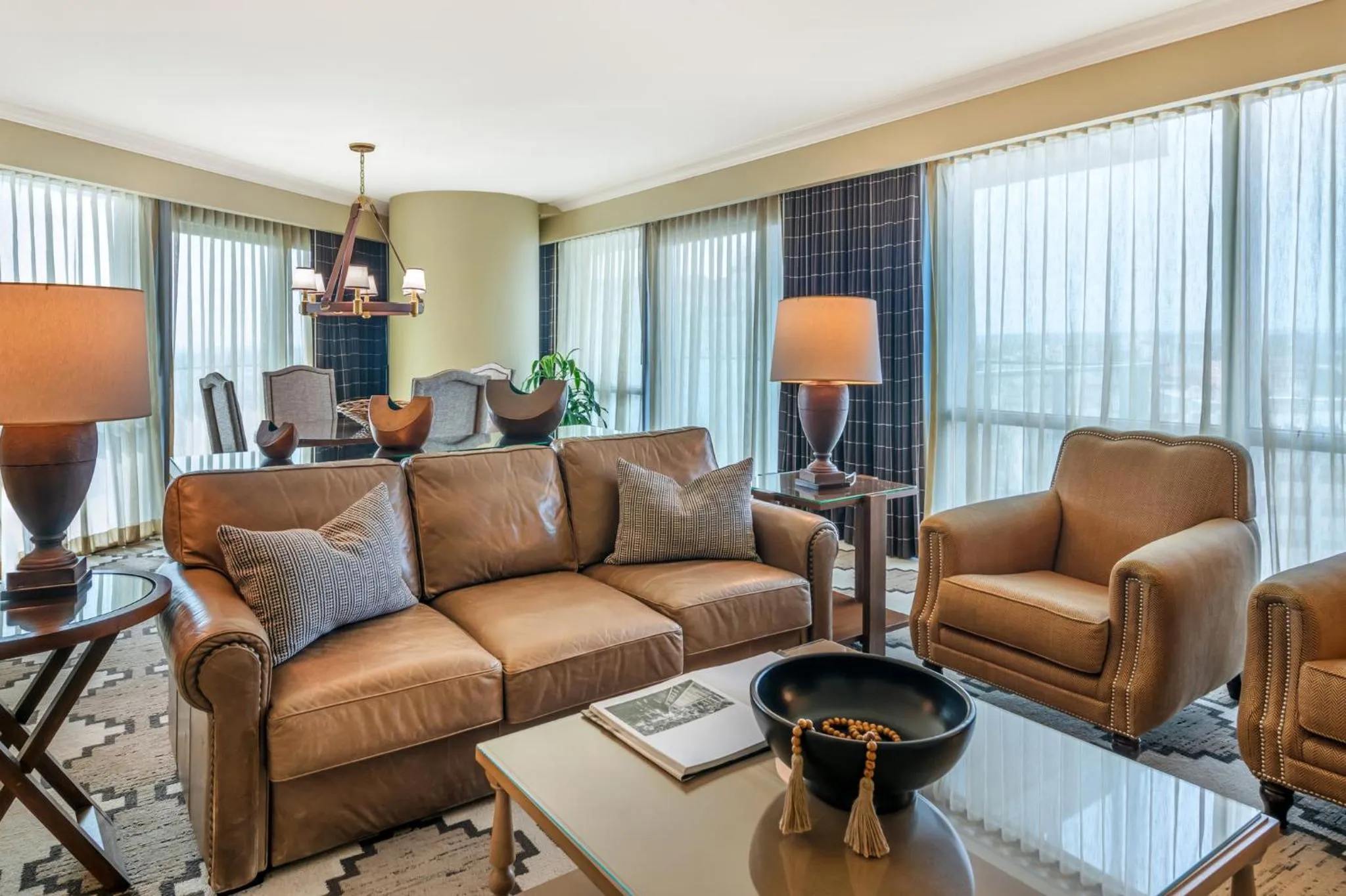 Bedroom in Omni Fort Worth Hotel