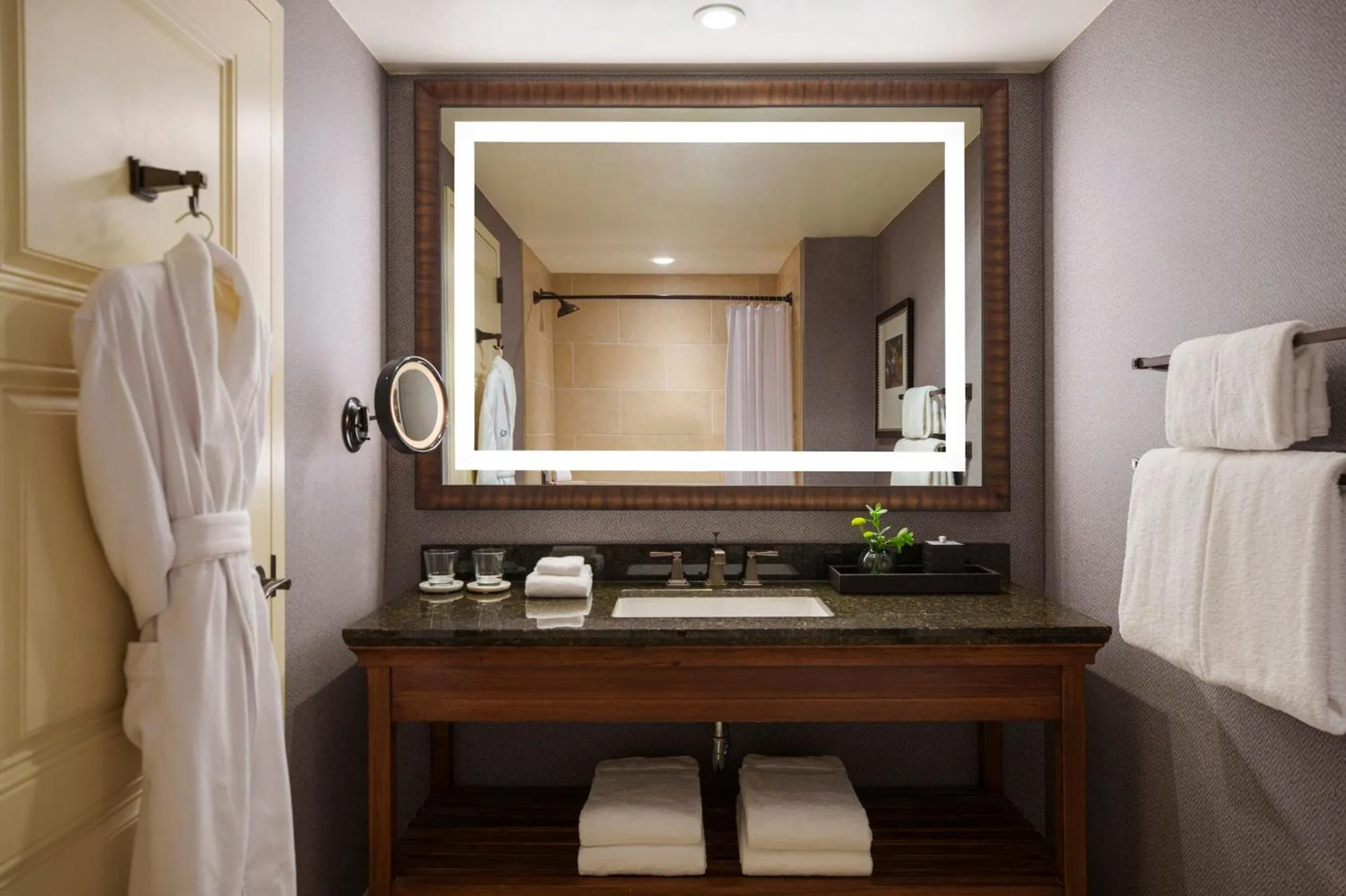 Bathroom, Bed in Omni Fort Worth Hotel