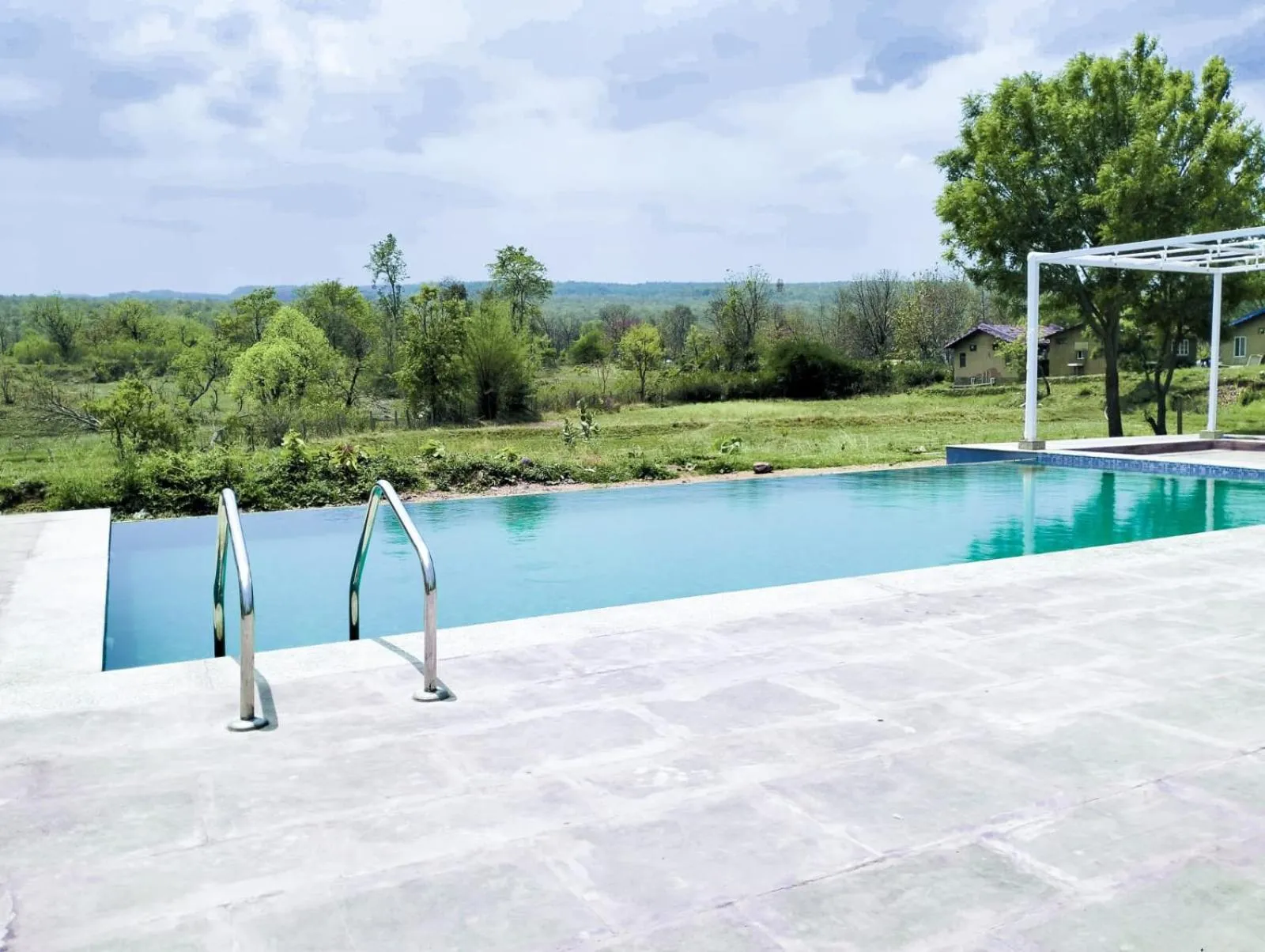 Swimming pool in WOW STAYZ2 Pachmarhi Foothill Cottages