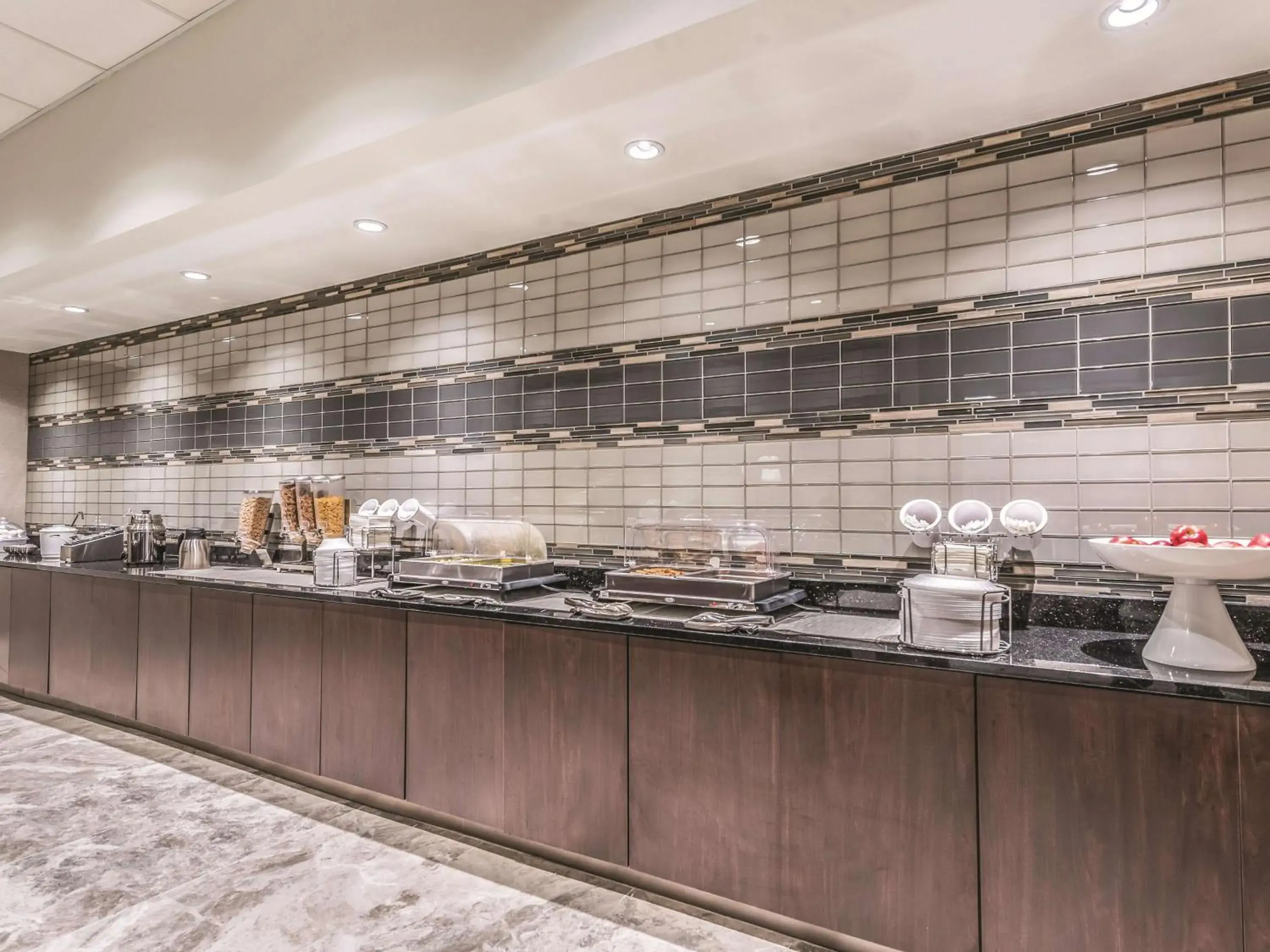 Restaurant/places to eat in La Quinta by Wyndham Cincinnati Sharonville Restaurant/places to eat in La Quinta by Wyndham Cincinnati Sharonville