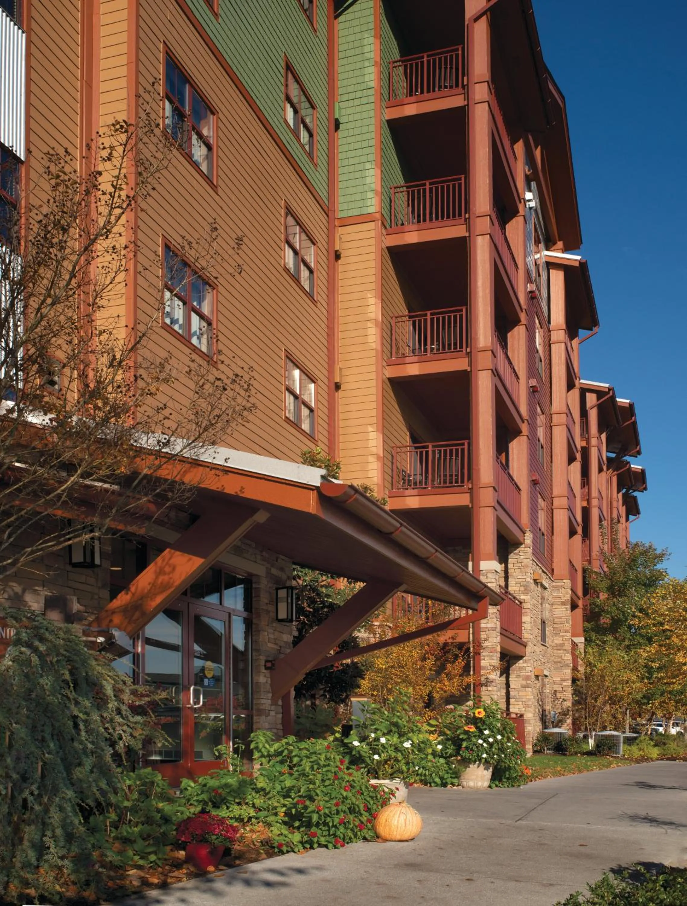 Property building in Club Wyndham Great Smokies Lodge