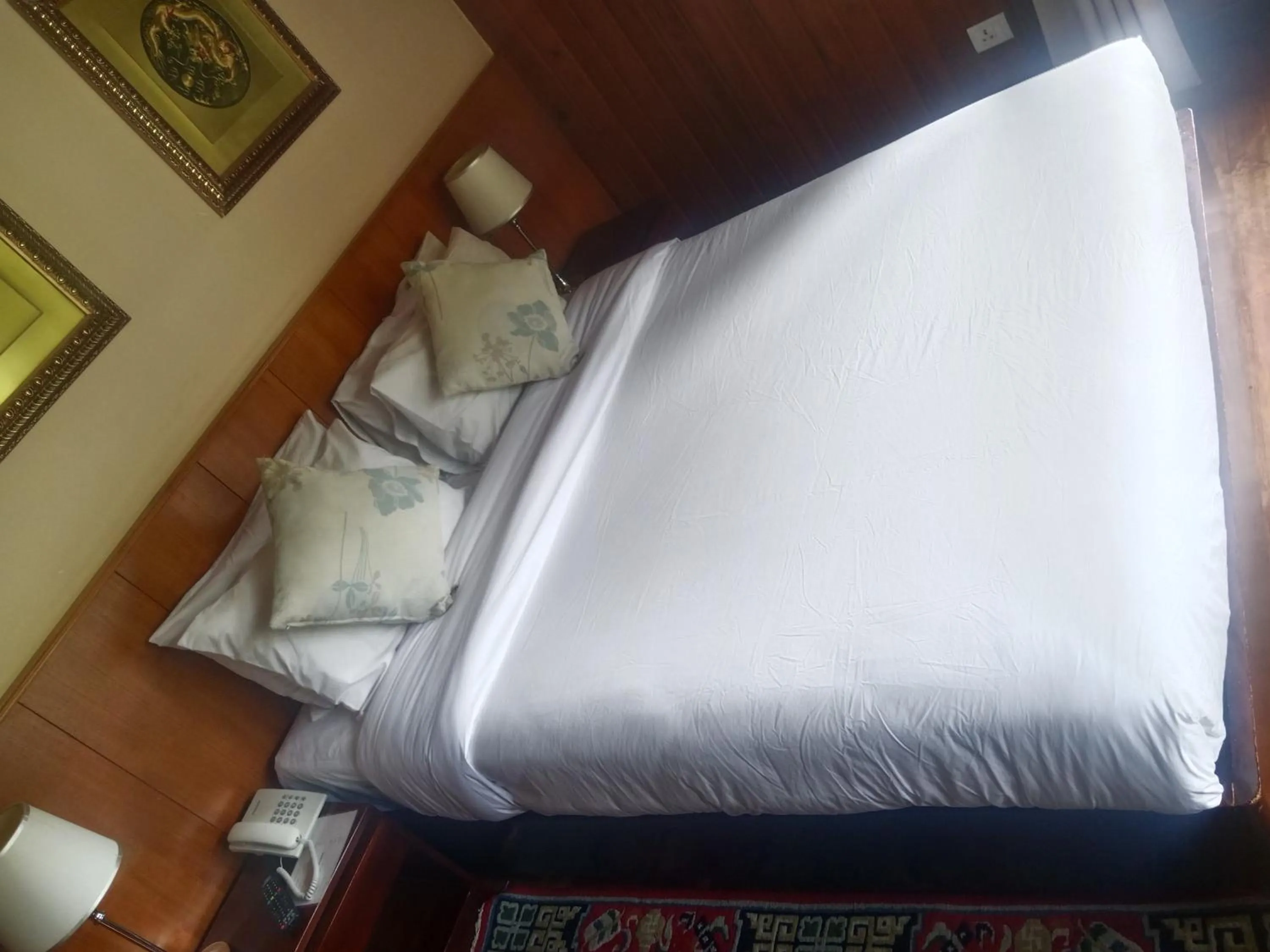 Budget Double Room in Kisa Villa