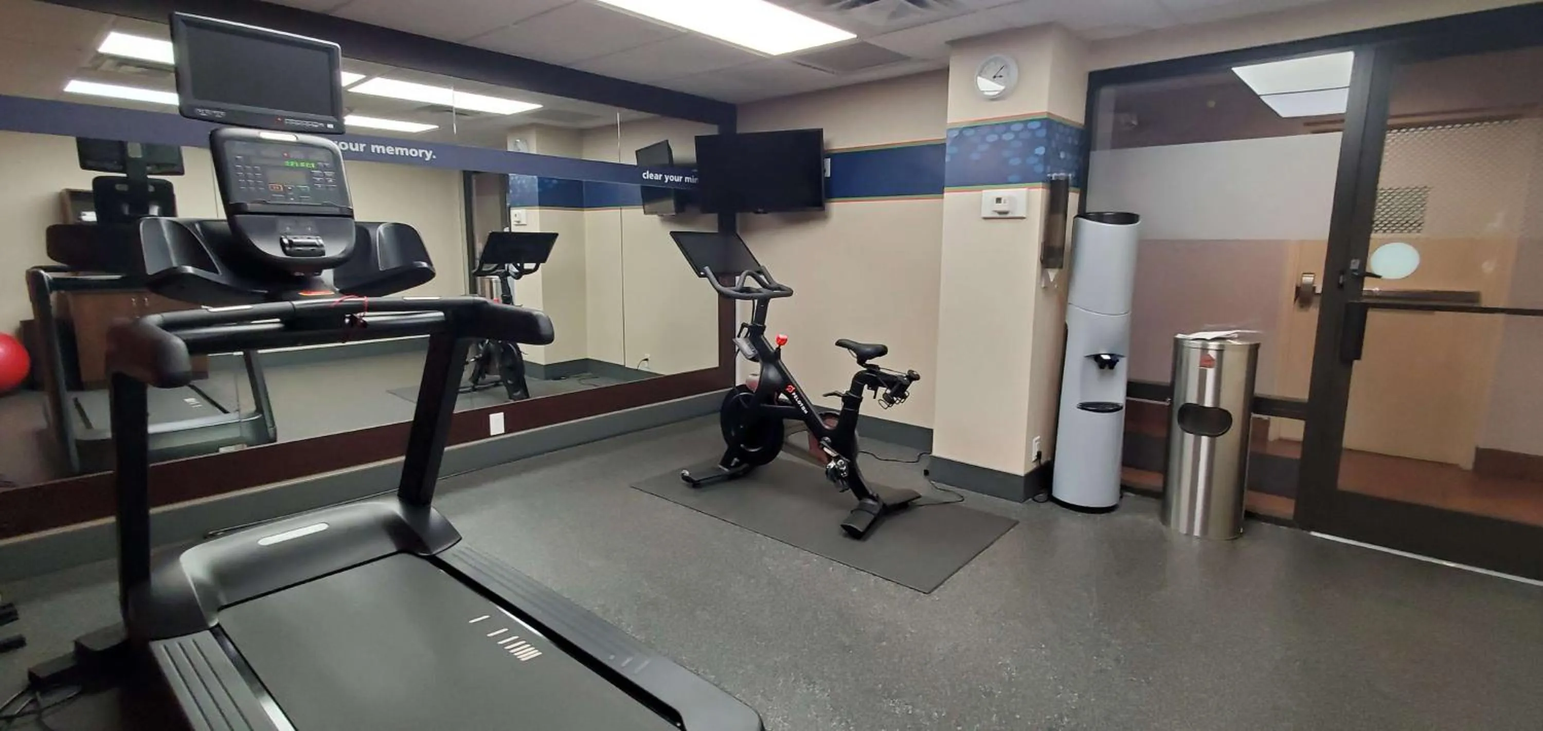 Fitness centre/facilities in Hampton Inn - Hillsville
