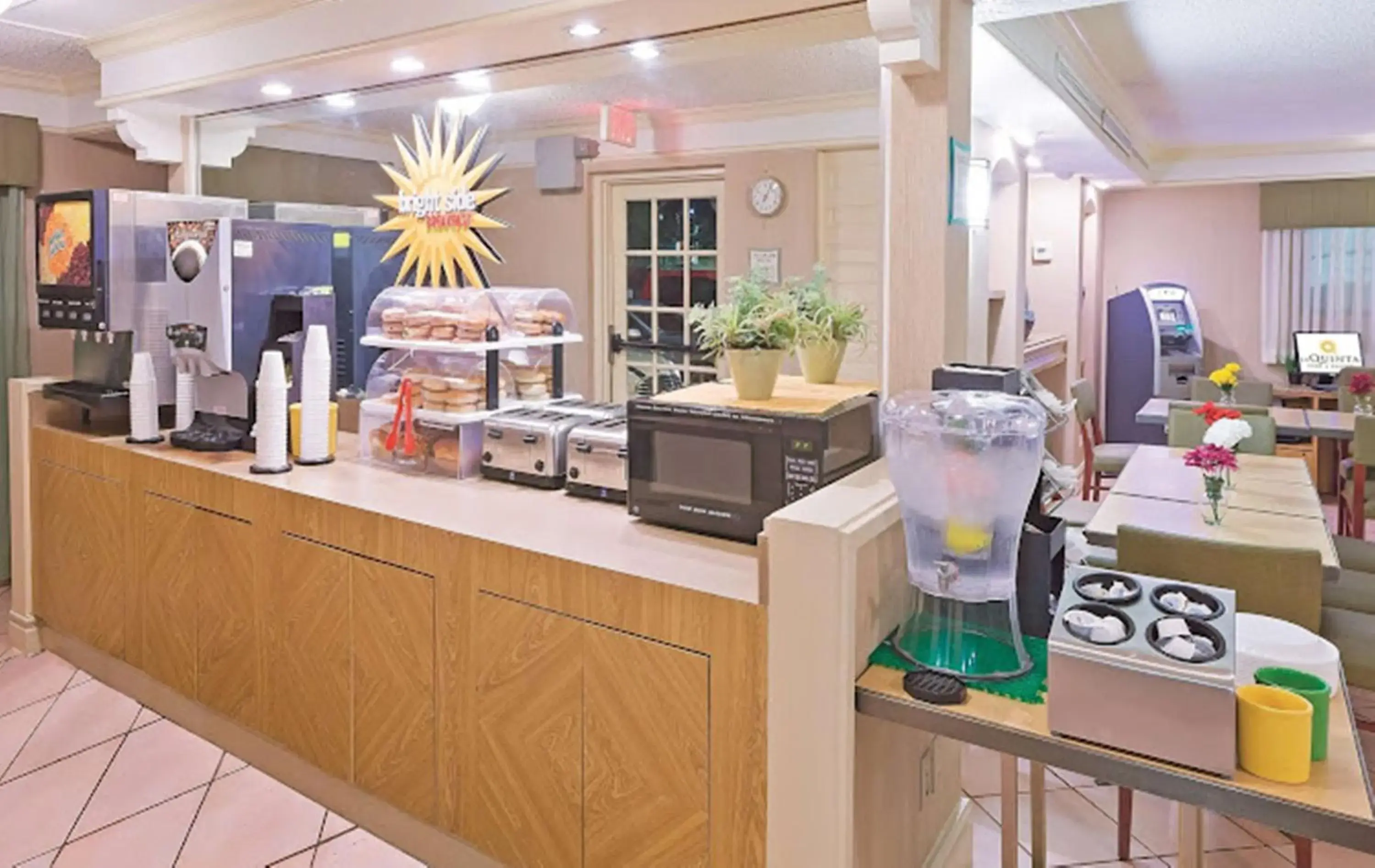 Breakfast in Super 8 by Wyndham San Antonio Near SeaWorld Ingram Park Breakfast in Super 8 by Wyndham San Antonio Near SeaWorld Ingram Park