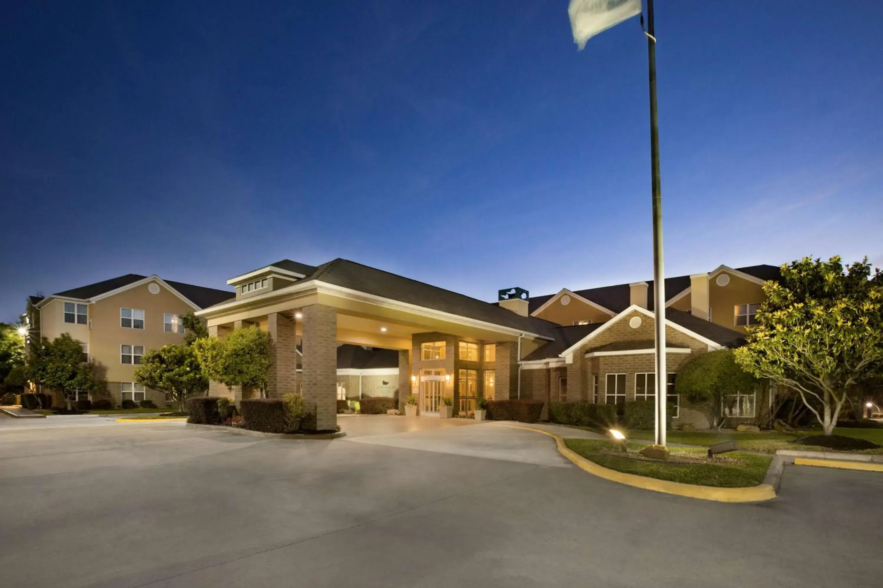 Property building in Homewood Suites by Hilton Houston-Willowbrook Mall Property building in Homewood Suites by Hilton Houston-Willowbrook Mall