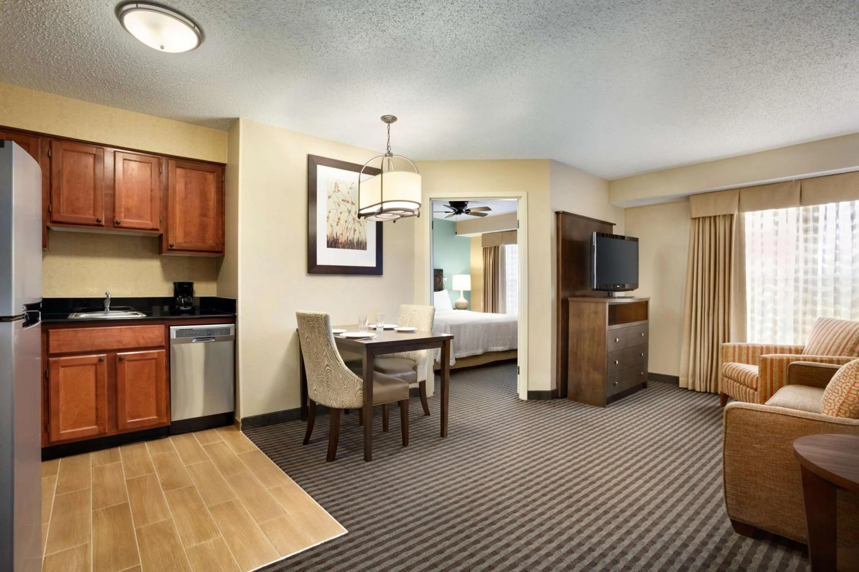 Living room in Homewood Suites by Hilton Houston-Willowbrook Mall