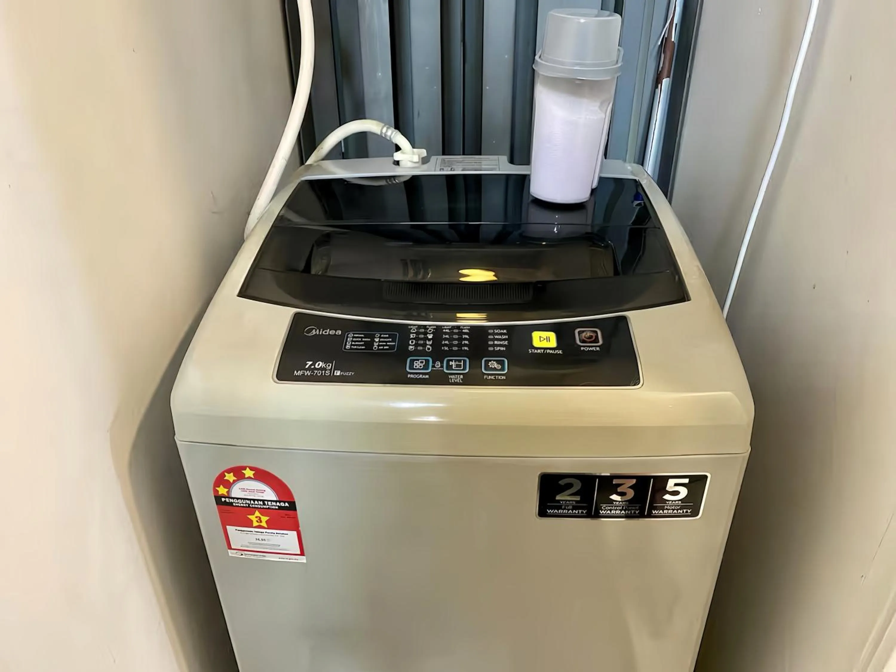 washing machine in The Robertson Bukit Bintang