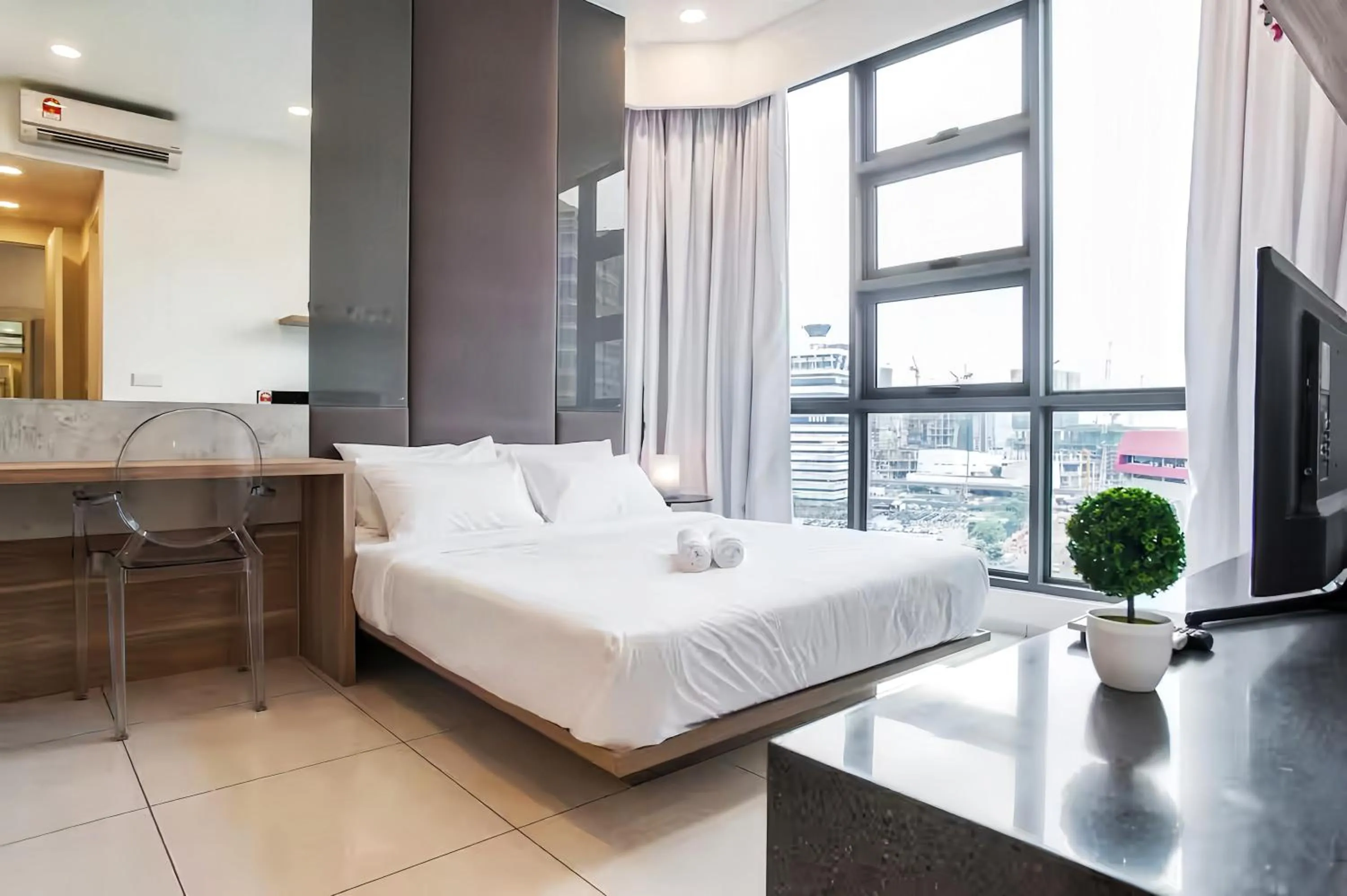 Bed in The Robertson Bukit Bintang