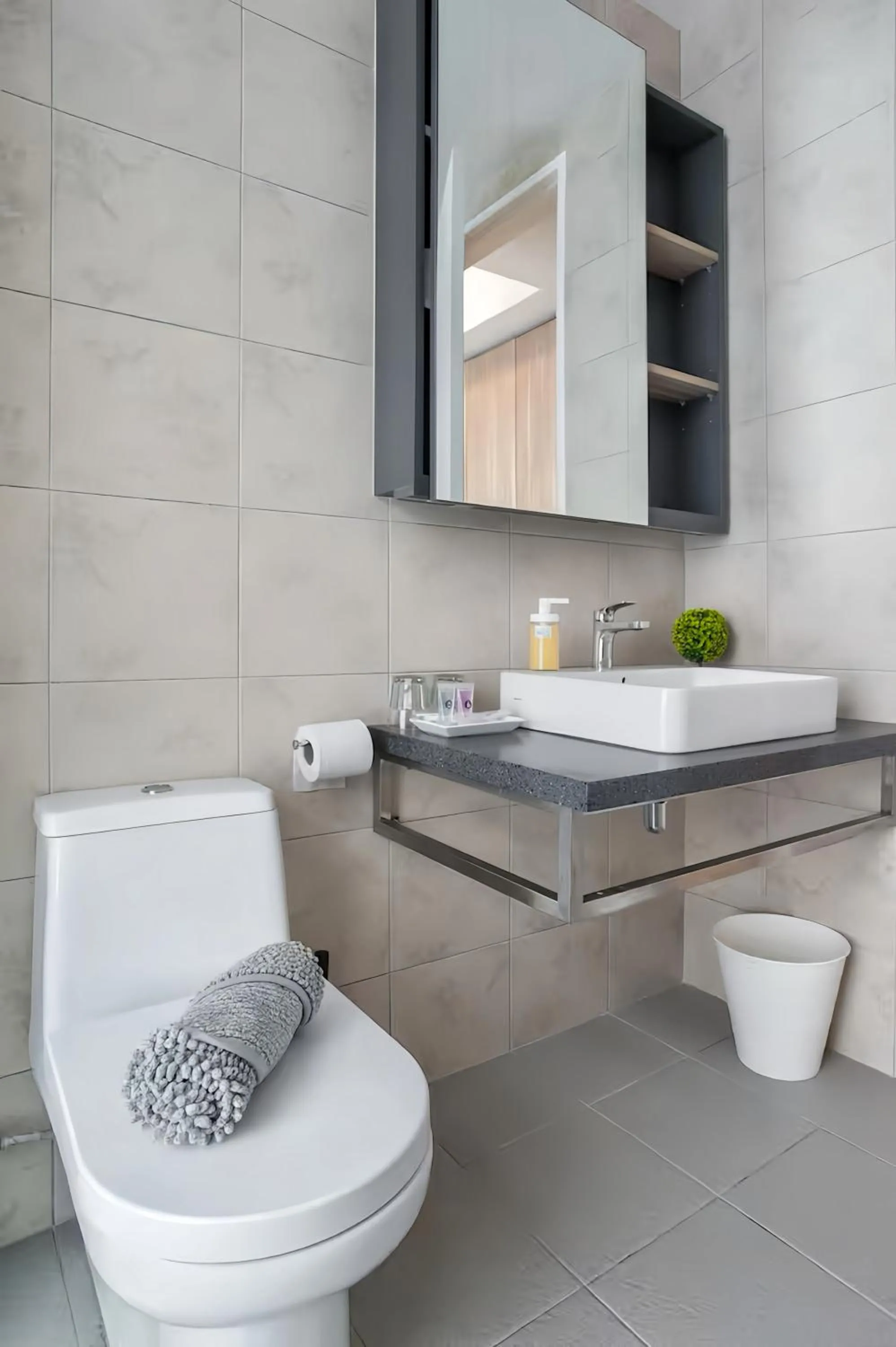 Bathroom in The Robertson Bukit Bintang