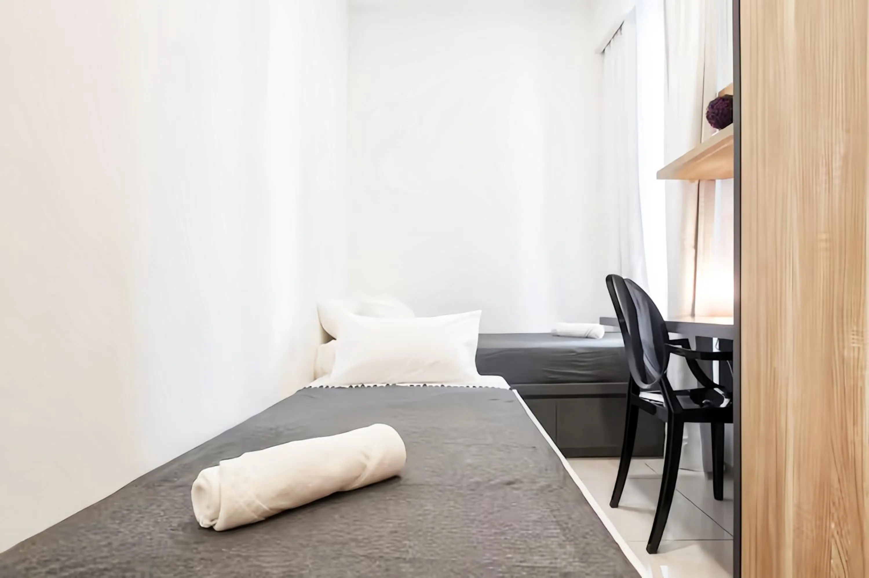 Bed in The Robertson Bukit Bintang