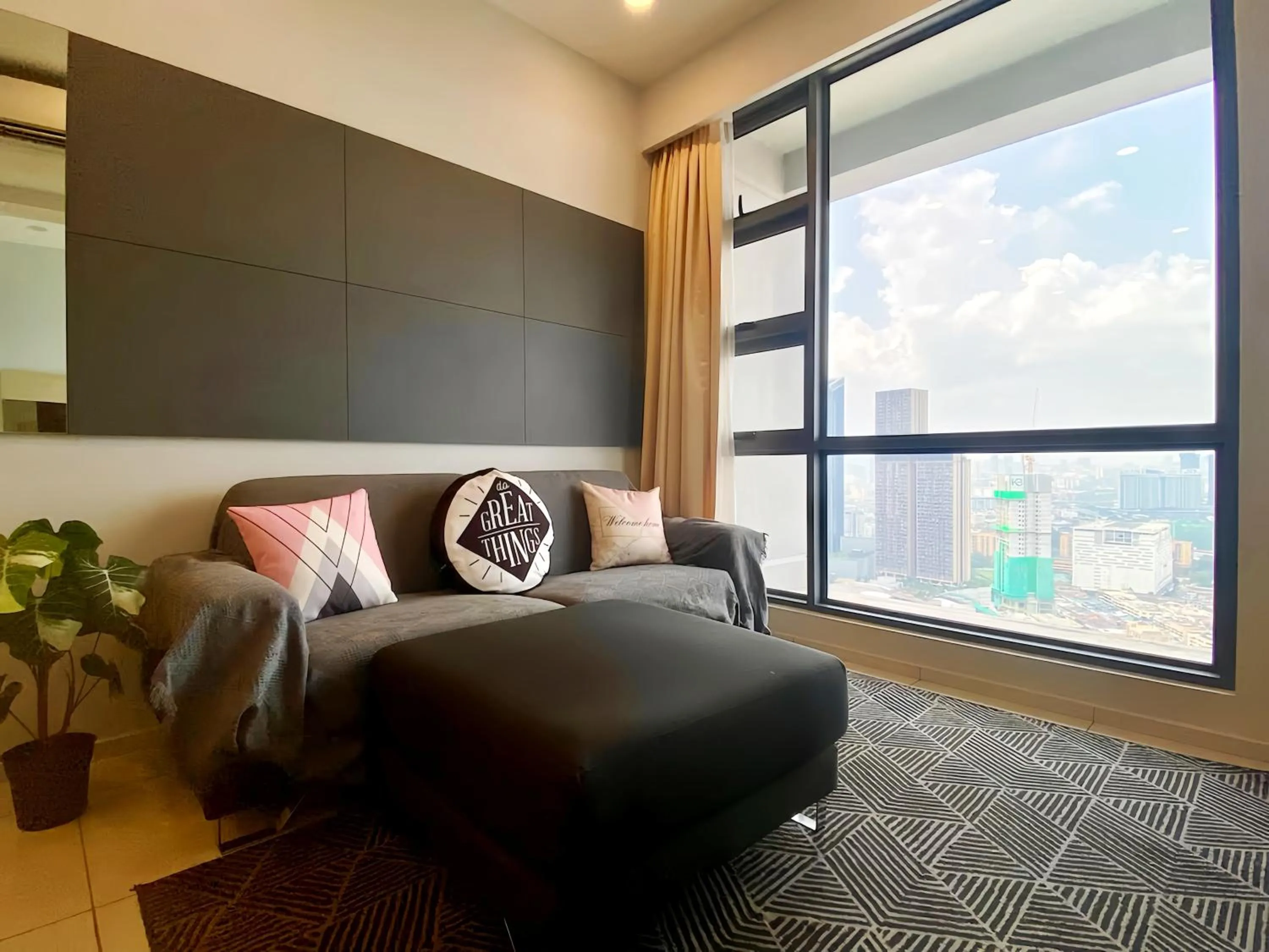 Living room in The Robertson Bukit Bintang