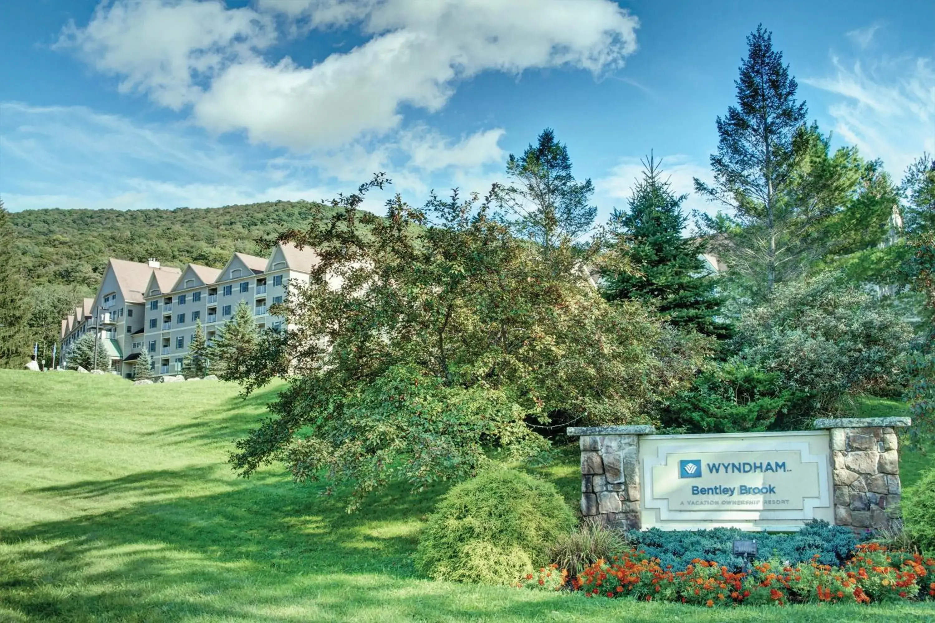 Property building in Club Wyndham Bentley Brook Property building in Club Wyndham Bentley Brook